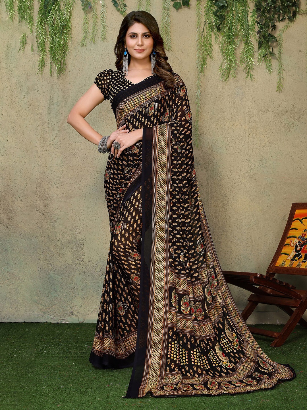 

Yashika Ethnic Motifs Printed Saree, Black