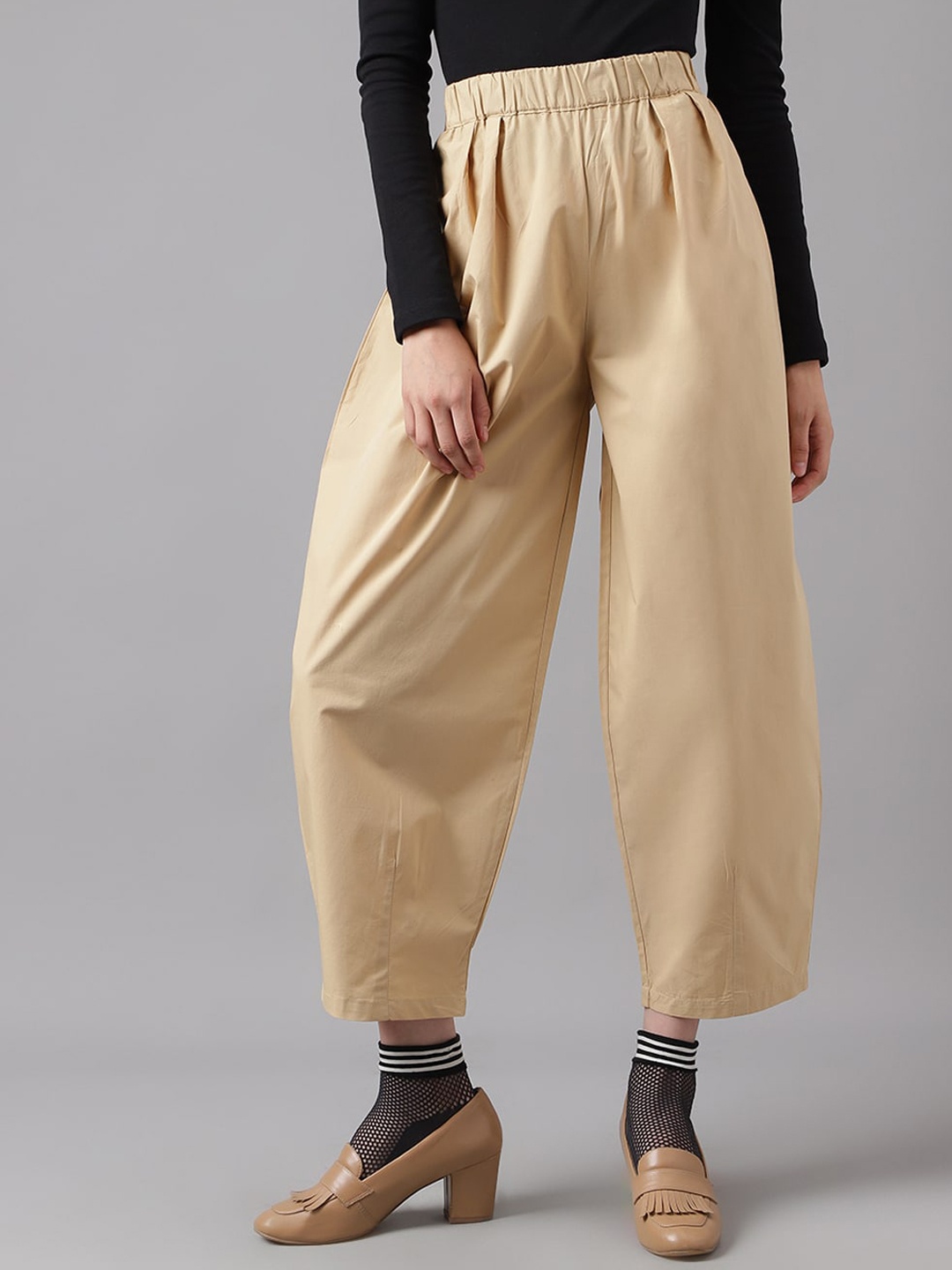 

I Love She Women Relaxed Loose Fit High-Rise Cotton Cropped Trousers, Beige