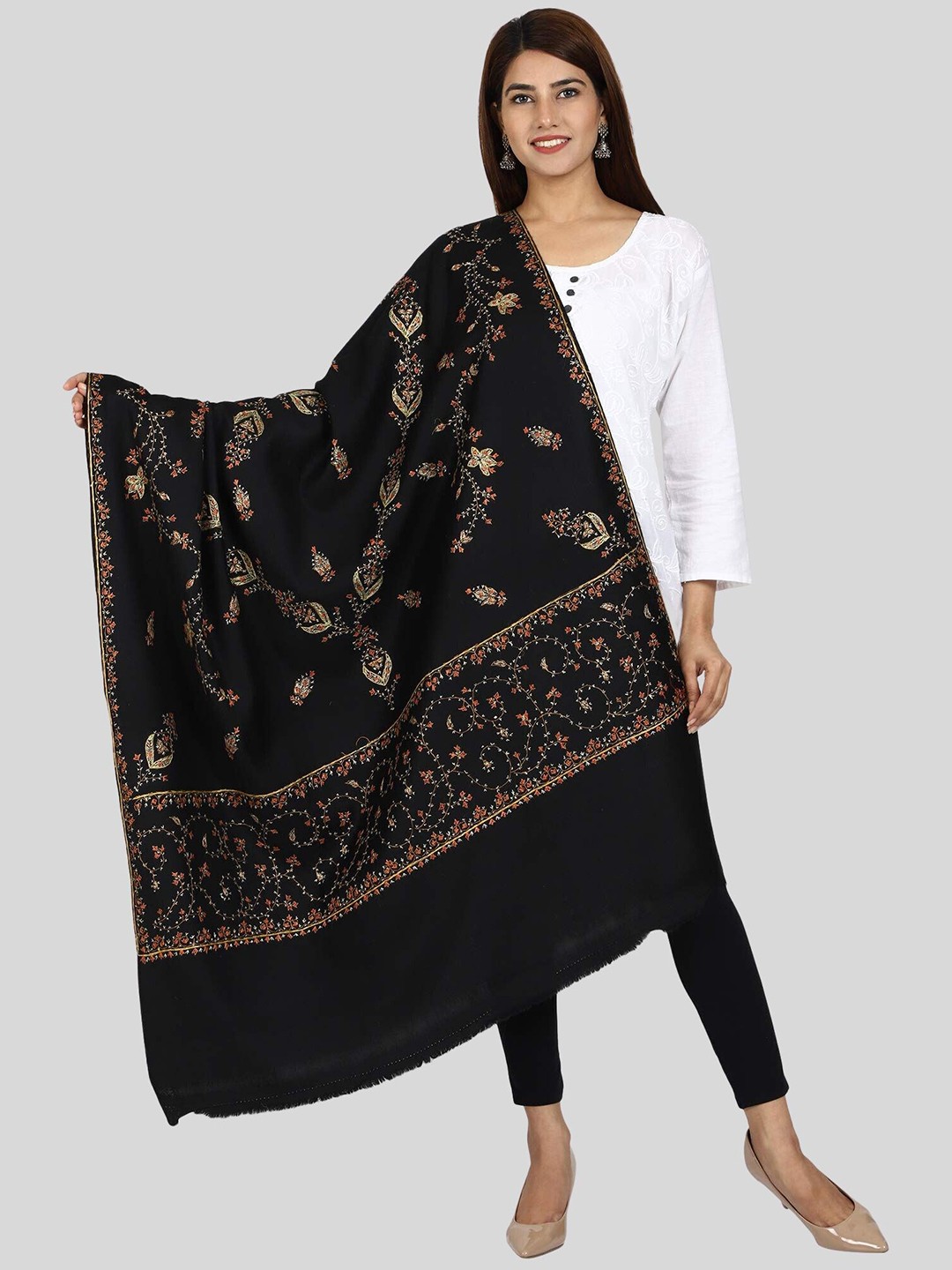 

SWI Stylish Embroidered Woolen Shawl, Black