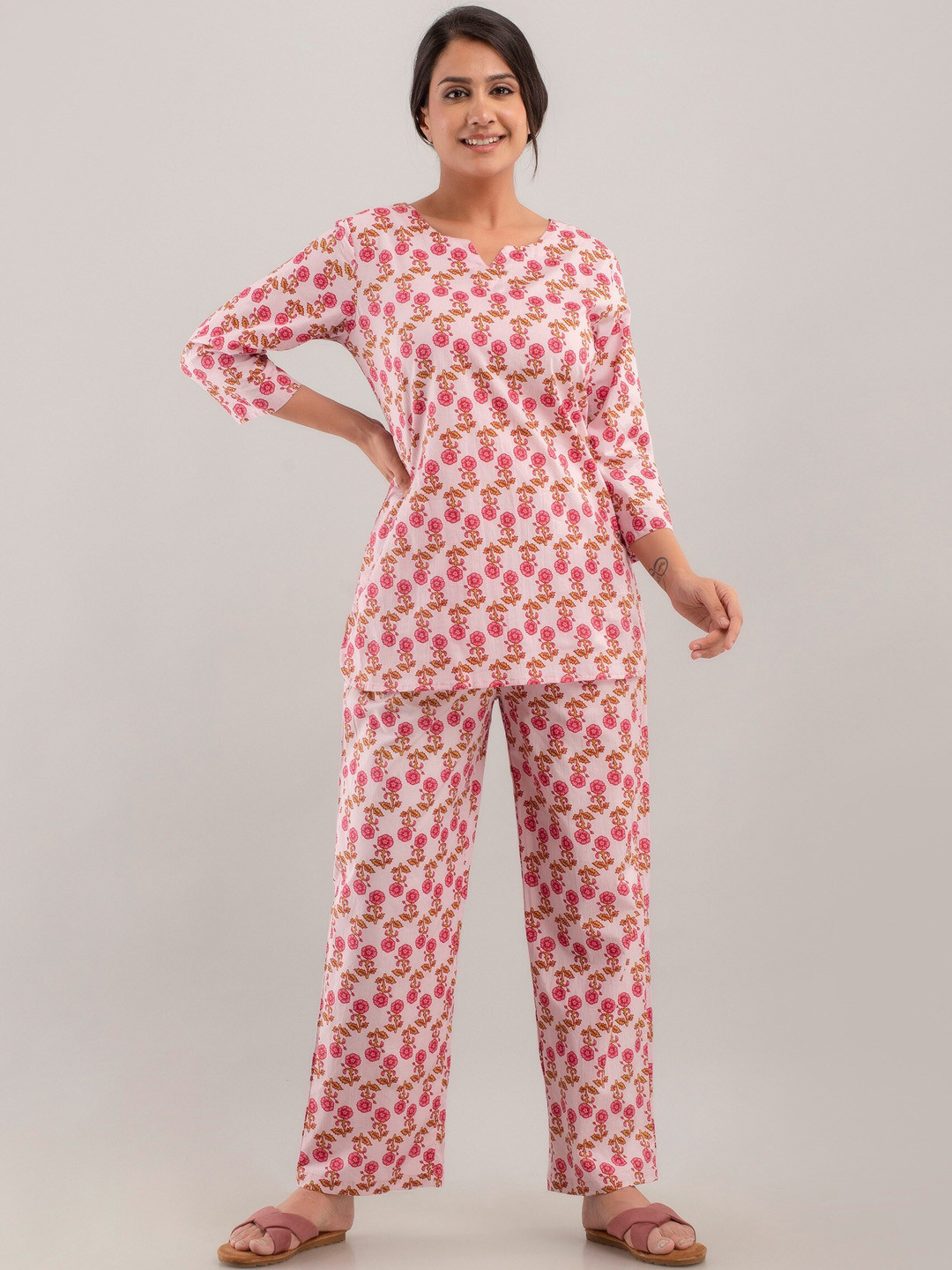 

CELEBRAVO Floral Printed Pure Cotton Night Suit, Pink