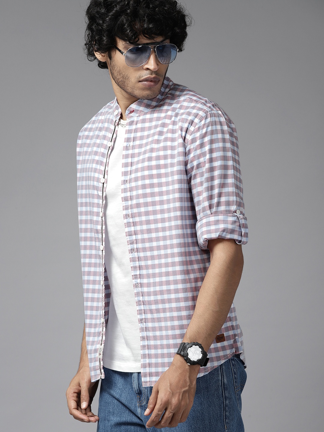 

Roadster Men Opaque Checked Casual Shirt, Pink