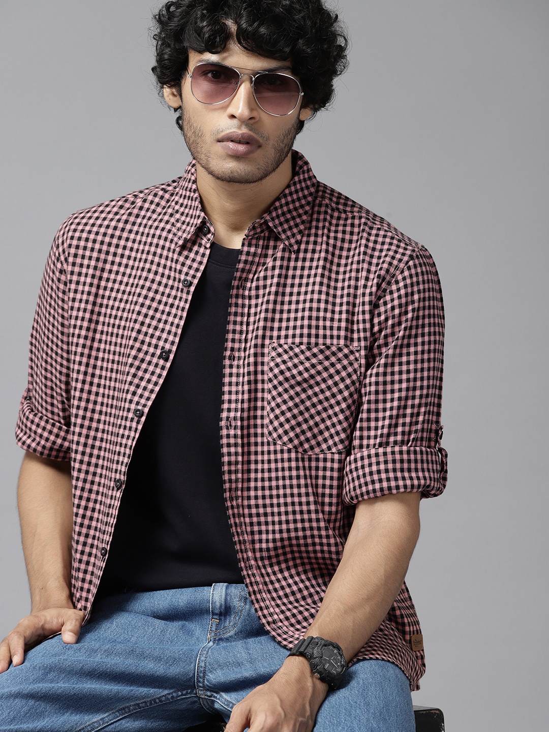 

Roadster Men Grid Tattersall Checked Casual Shirt, Pink