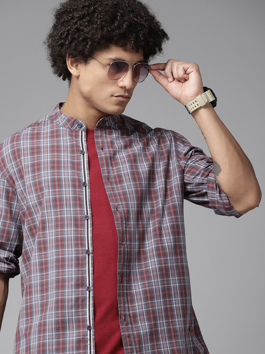 

Roadster Men Tartan Checked Casual Shirt, Grey