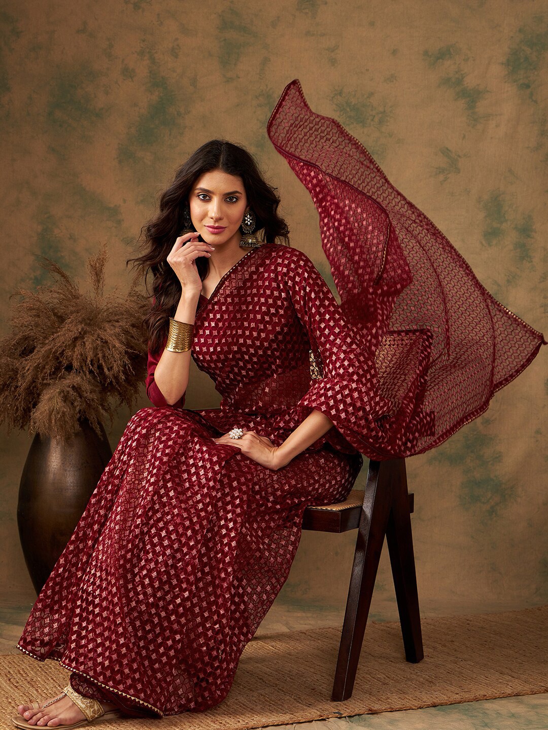 

Sangria Woven Design Net Saree, Maroon