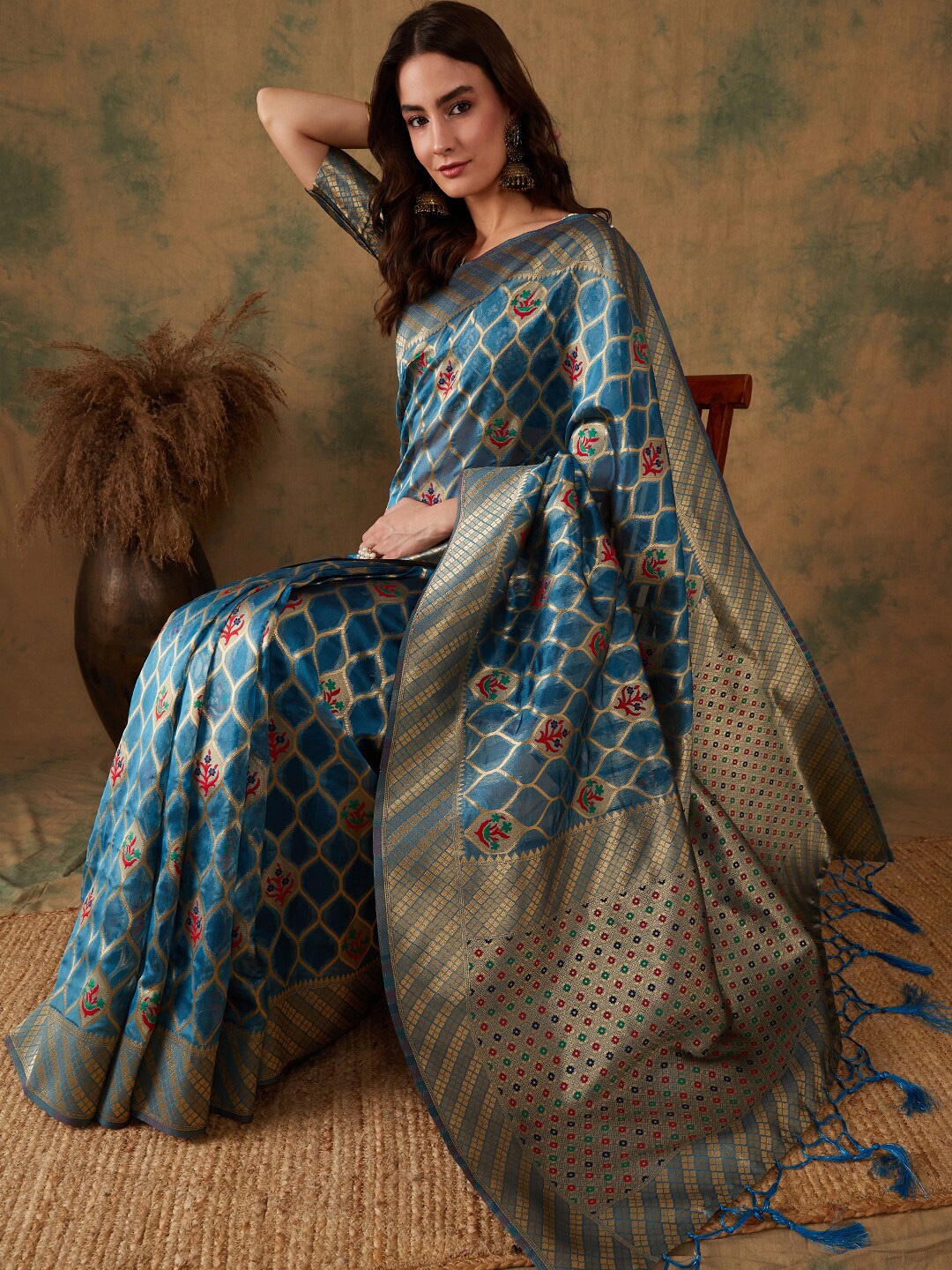 

Sangria Ethnic Motif Woven Design Organza Saree, Teal