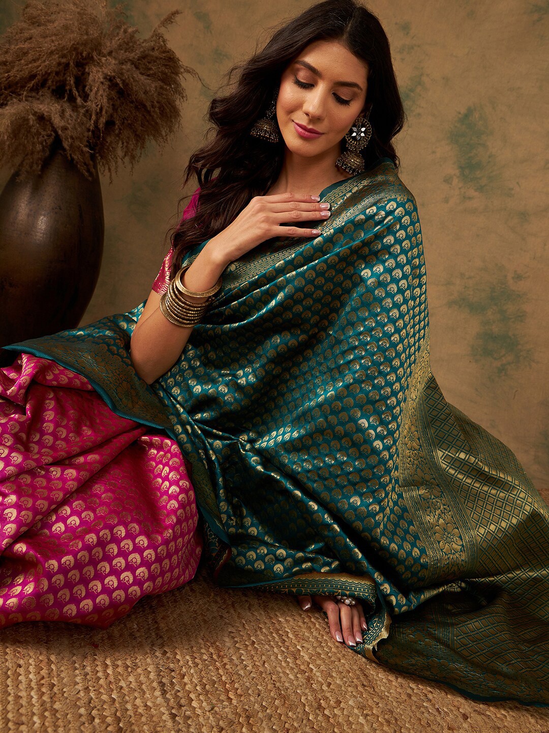 

Sangria Ethnic Motif Woven Design Zari Banarasi Saree, Pink