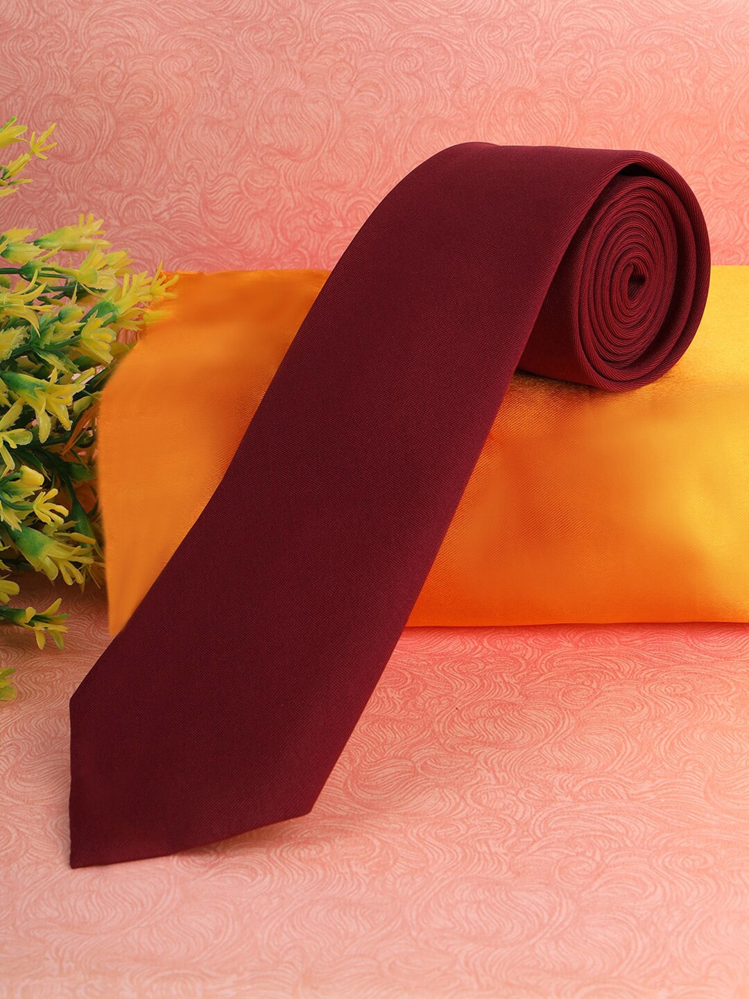 

INVICTUS Solid Broad Tie, Maroon