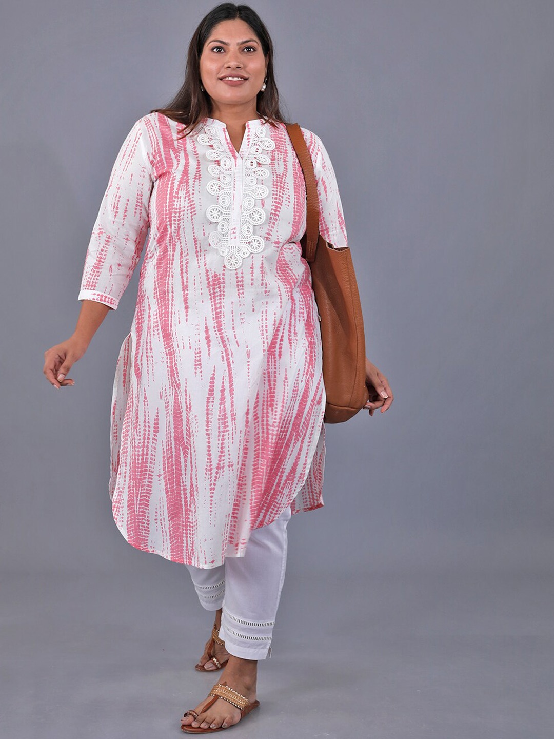 

Fabnest Curve Abstract Printed Mandarin Collar Pure Cotton Kurta with Trousers, Pink