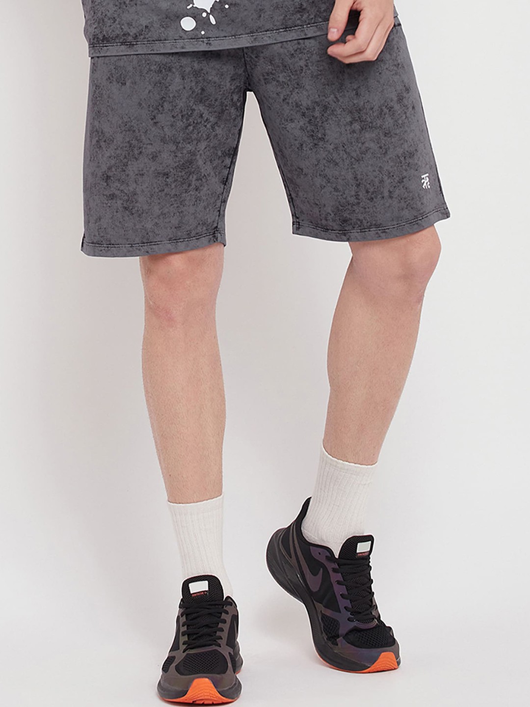 

EDRIO Men Floral Printed Cotton Shorts, Grey