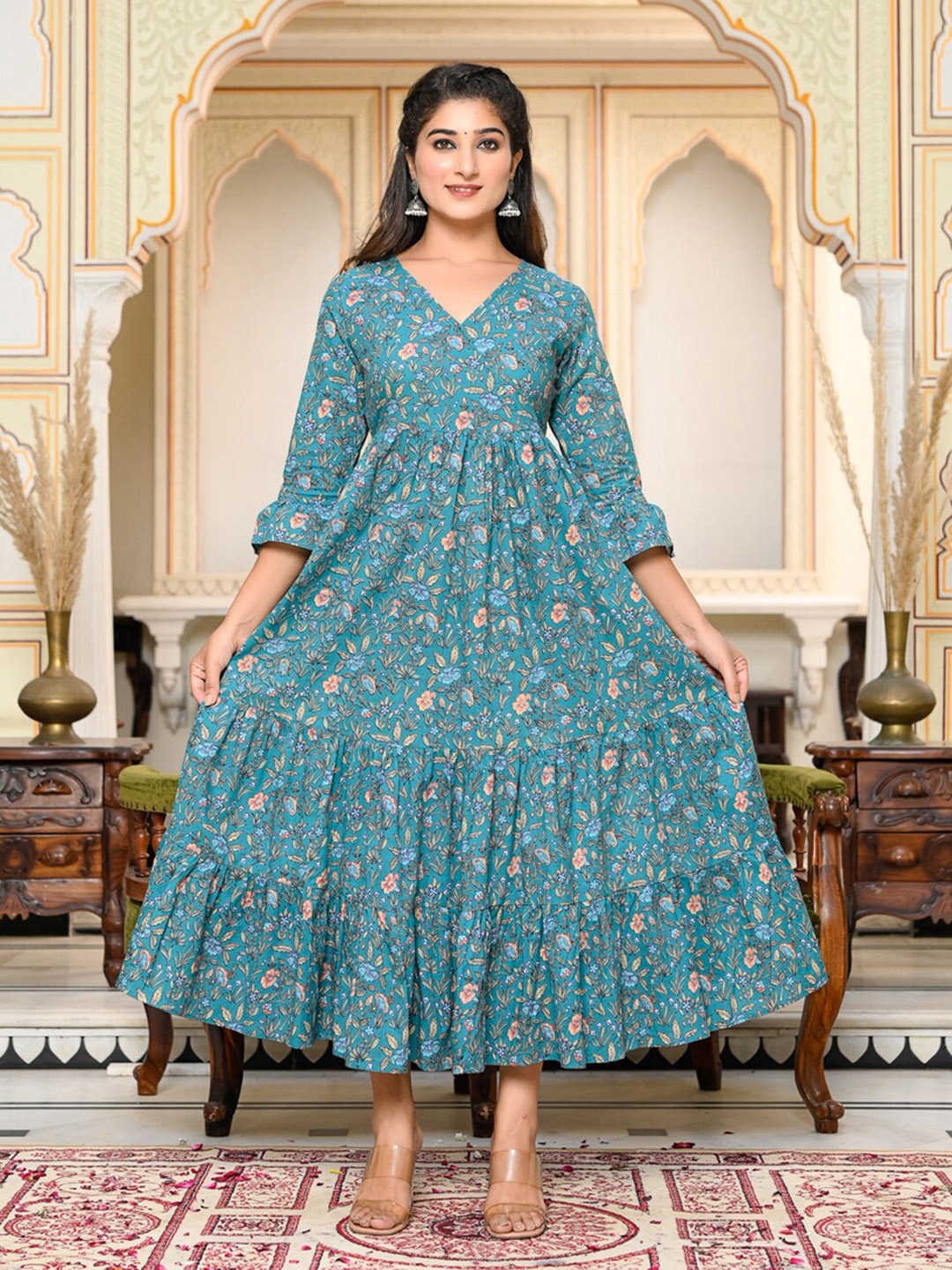 

GULAB CHAND TRENDS Floral Printed Bell Sleeves Tiered Cotton Maxi Ethnic Dresses, Green