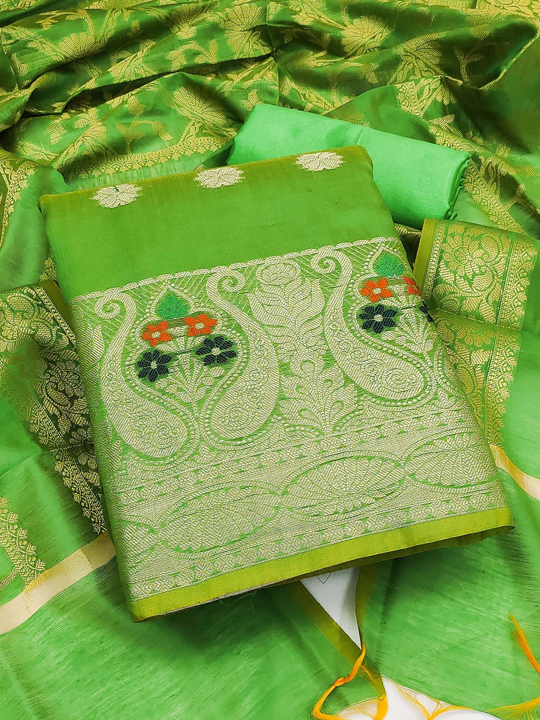 

SHADOW & SAINING Floral Woven Design Unstitched Dress Material, Green