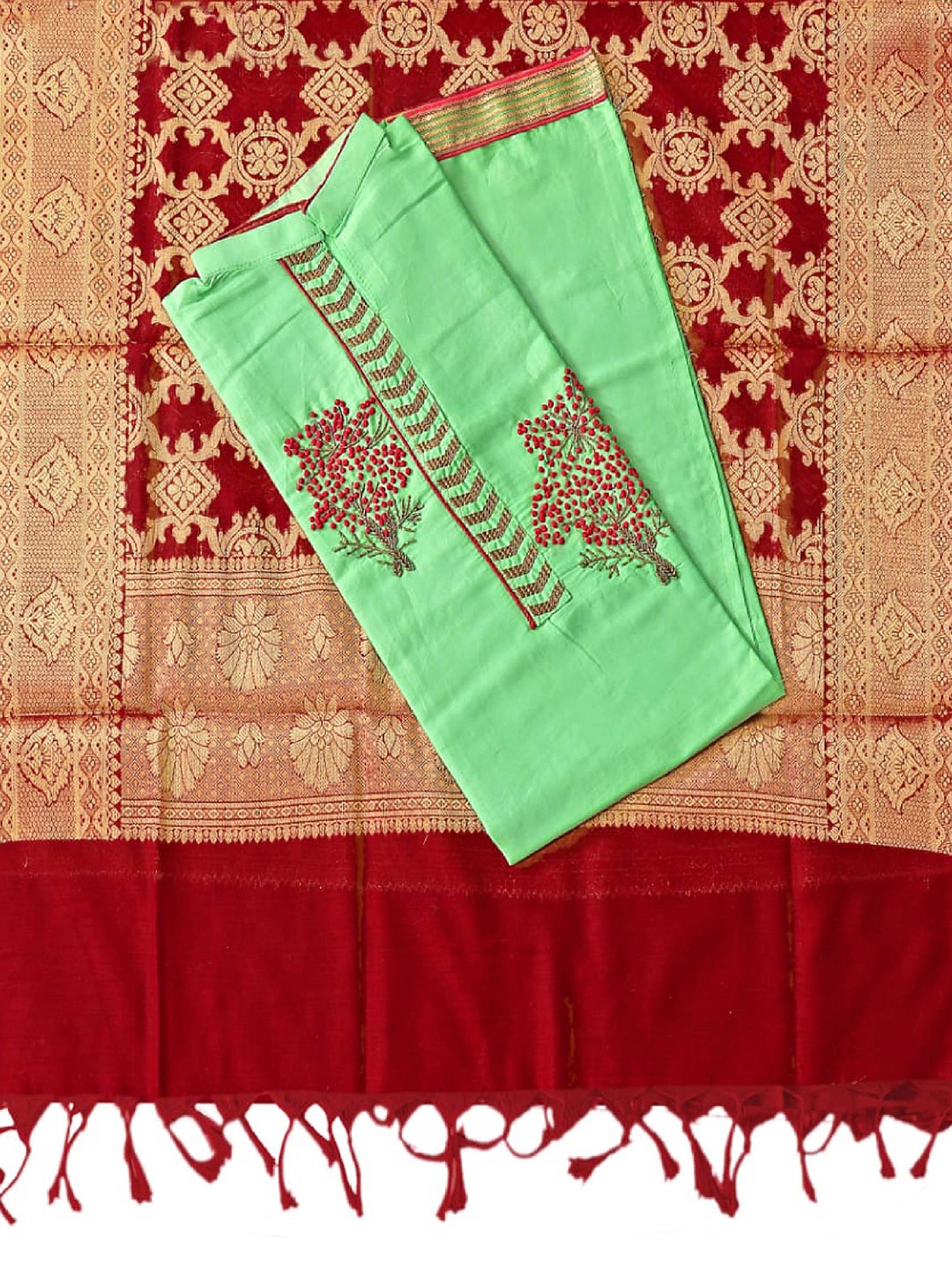 

SHADOW & SAINING Ethnic Motifs Embroidered Unstitched Dress Material, Green