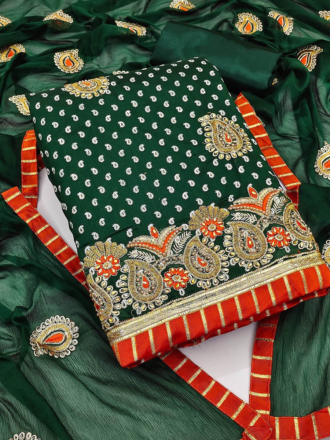 

SHADOW & SAINING Paisley Embroidered Zari Unstitched Dress Material, Green