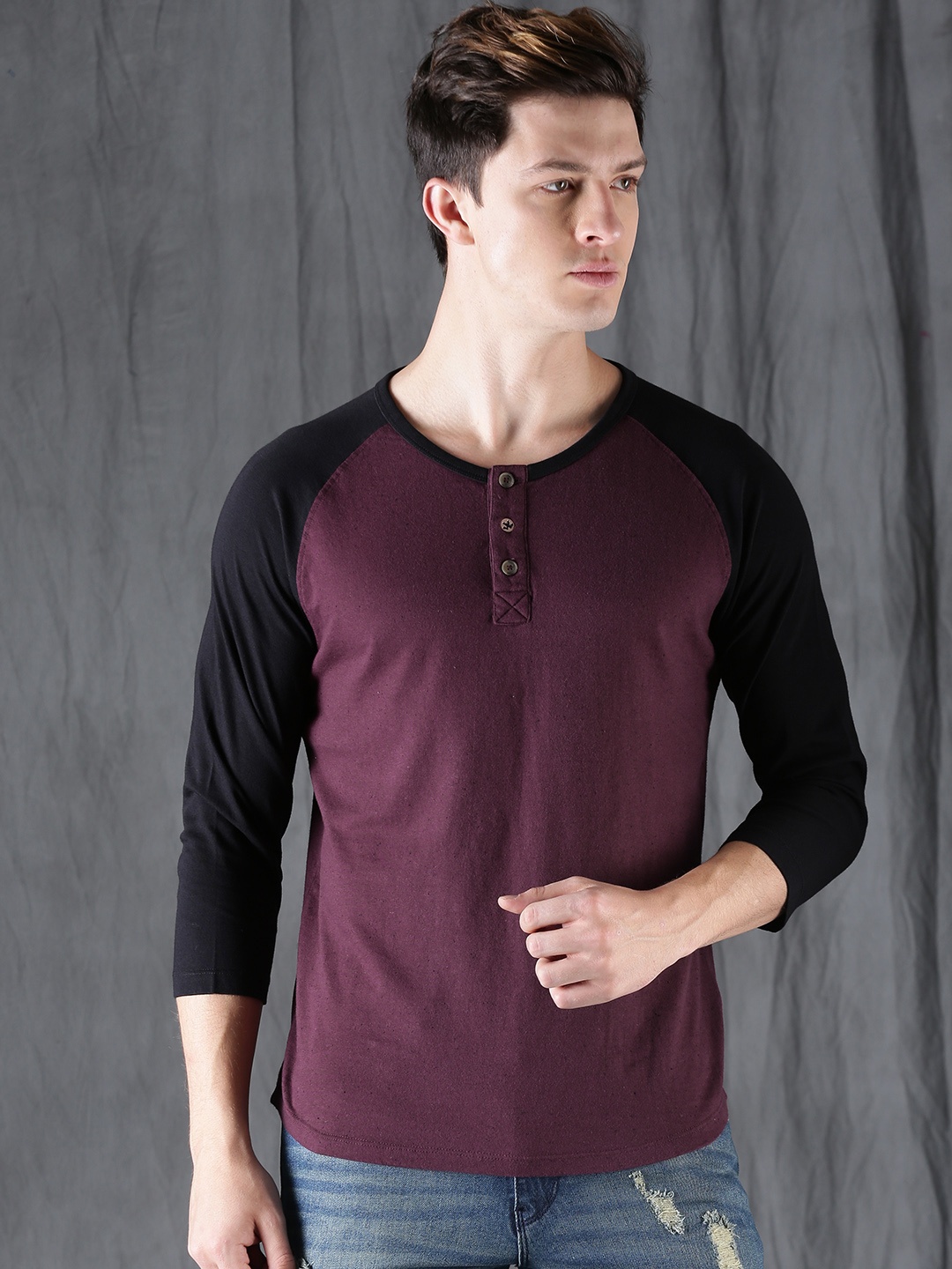 

WROGN Men Maroon Colourblocked Henley Neck T-shirt