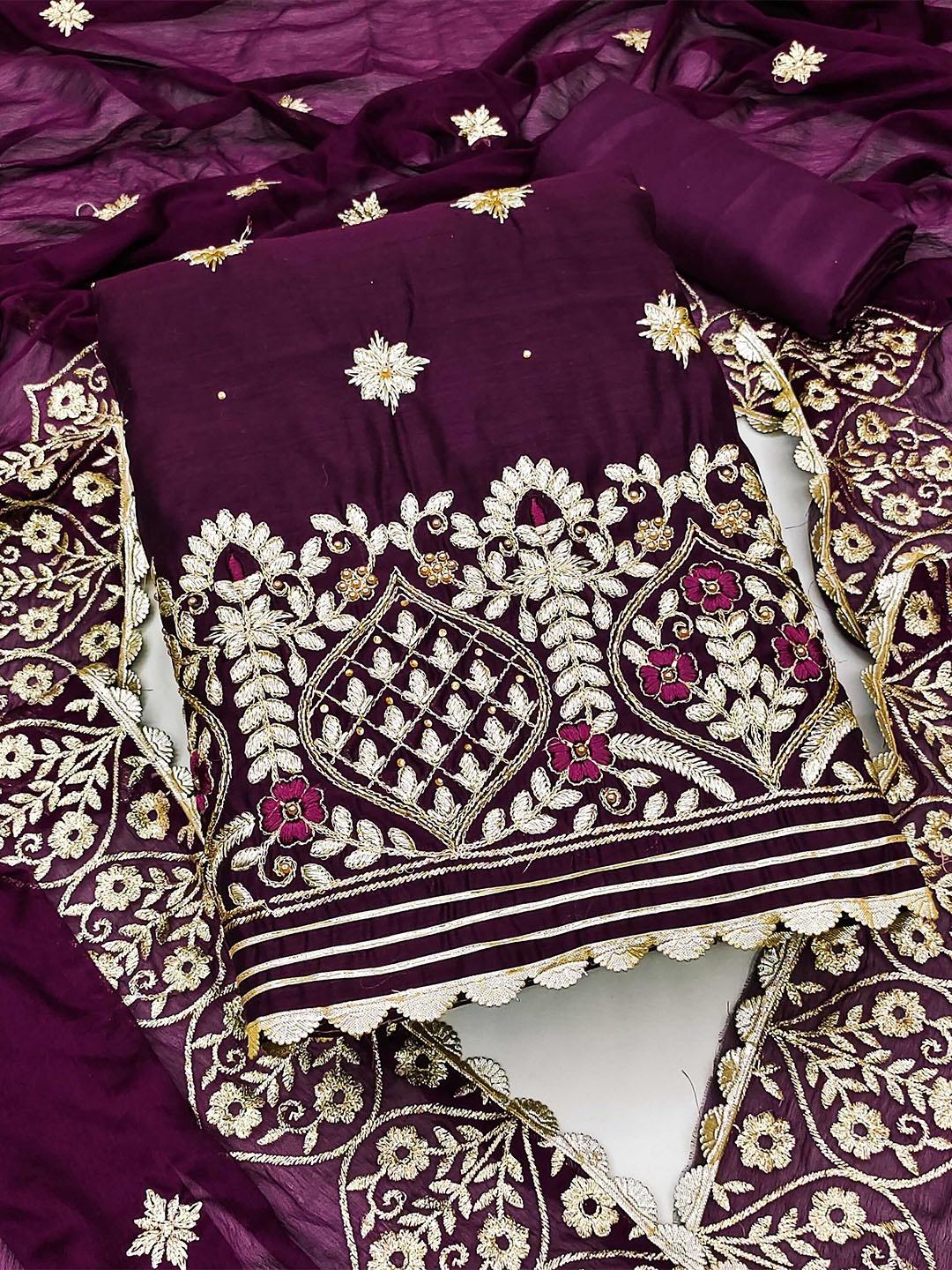 

SHADOW & SAINING Ethnic Motifs Embroidered Beads & Stones Unstitched Dress Material, Purple