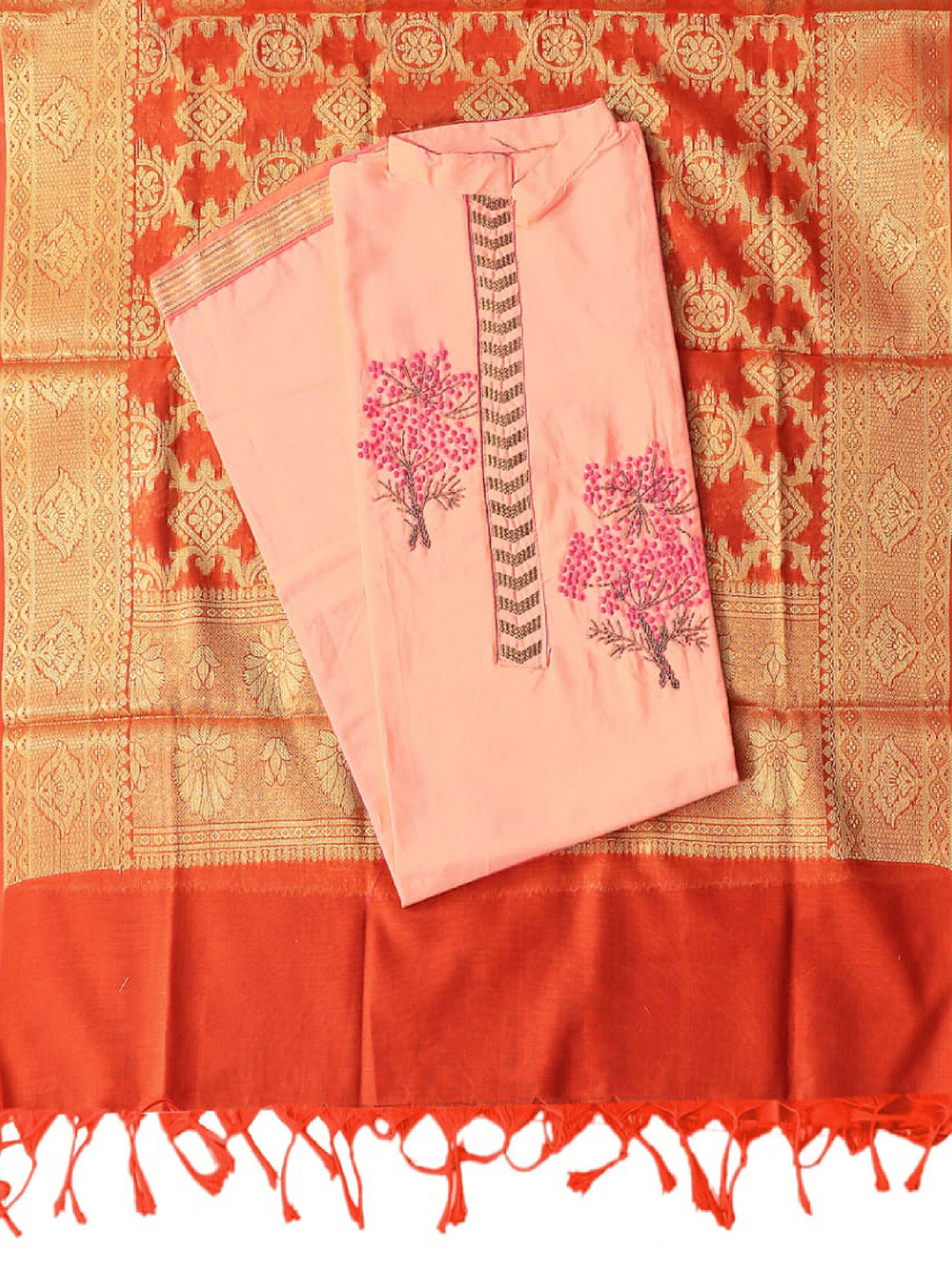 

SHADOW & SAINING Floral Embroidered Beads And Stones Unstitched Dress Material, Peach