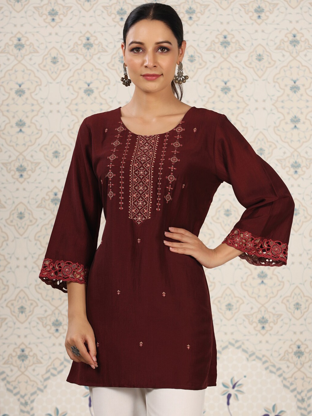 

Ode by House of Pataudi Ethnic Motifs Embroidered A-Line kurti, Maroon