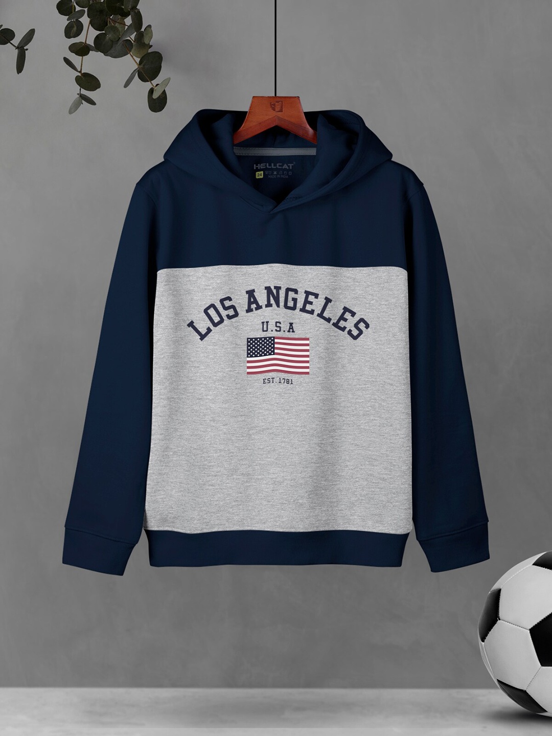 

HELLCAT Boys Typography Printed Hooded Sweatshirt, Navy blue