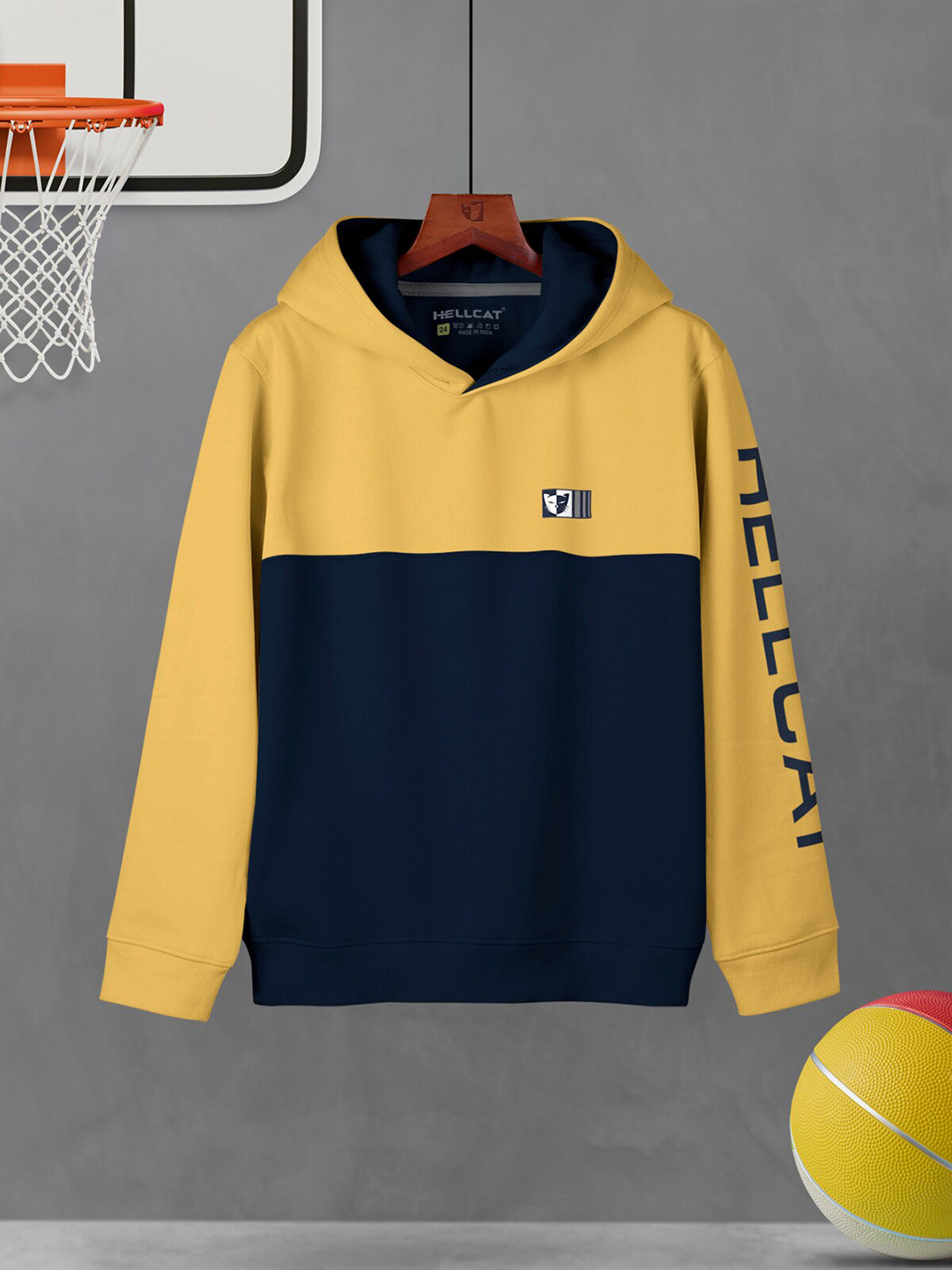 

HELLCAT Boys Colourblocked Hooded Cotton Pullover, Yellow
