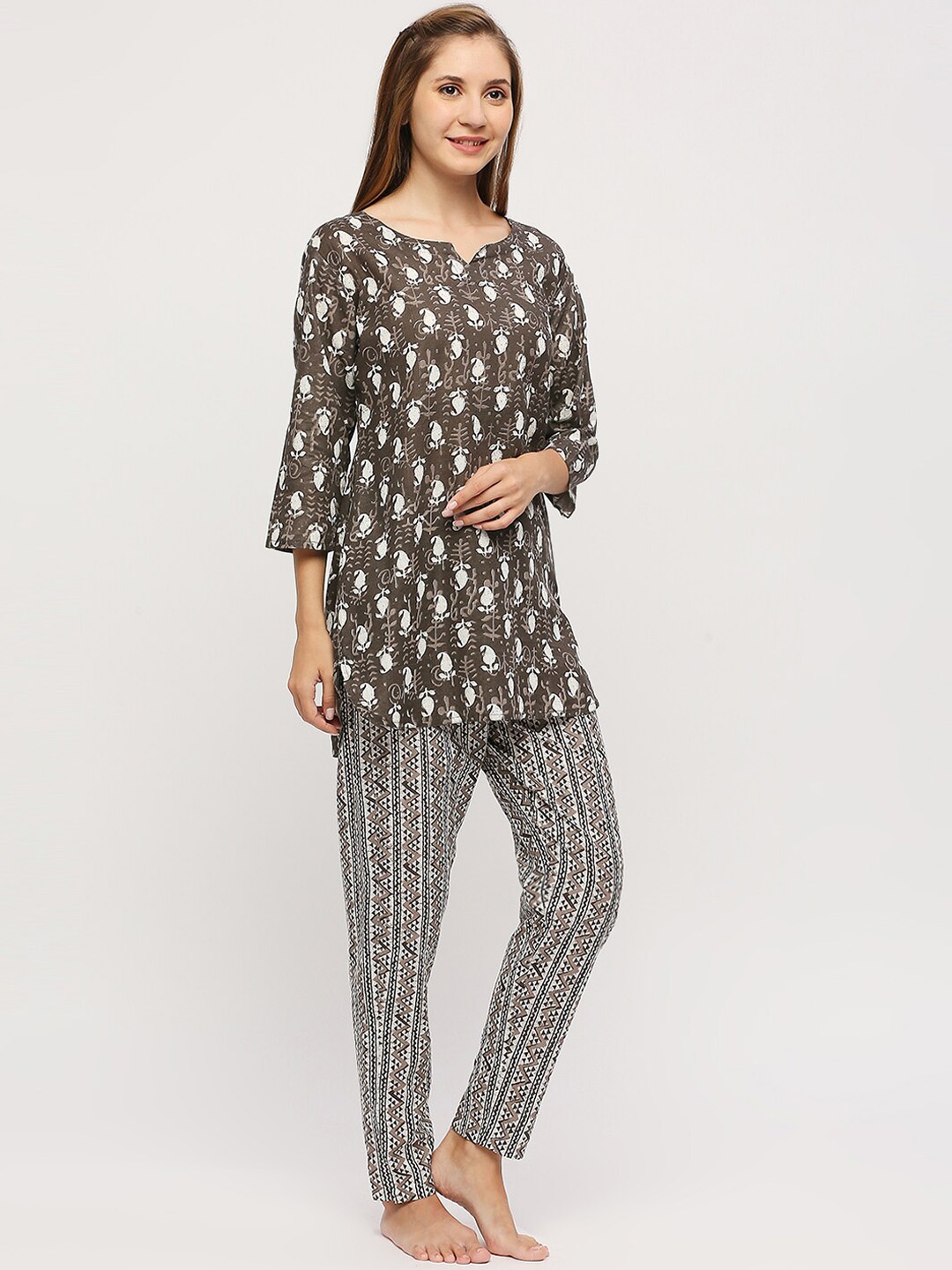 

ZRI Ethnic Motifs Printed Pure Cotton Night suit, Brown