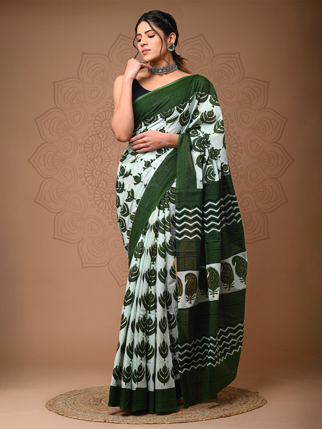 

BUTA BUTI Ethnic Motifs Printed Pure Cotton Saree, Green