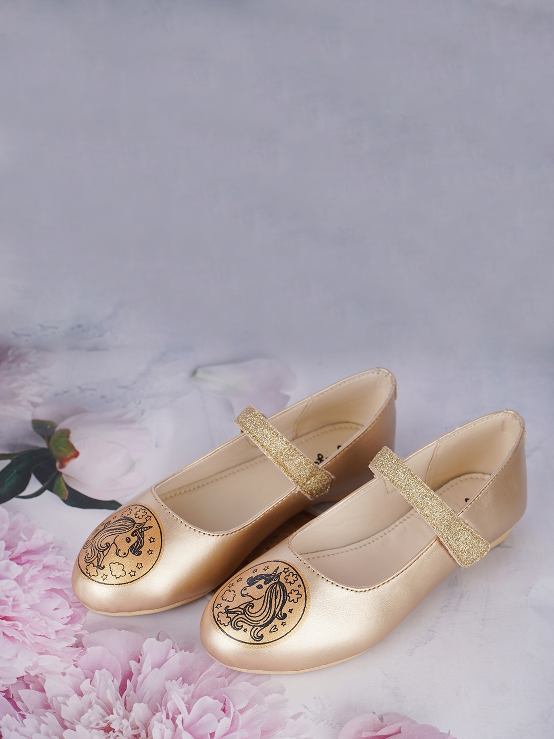 

BOYZ N GALZ Girls Unicorn Printed Party Ballerinas, Gold