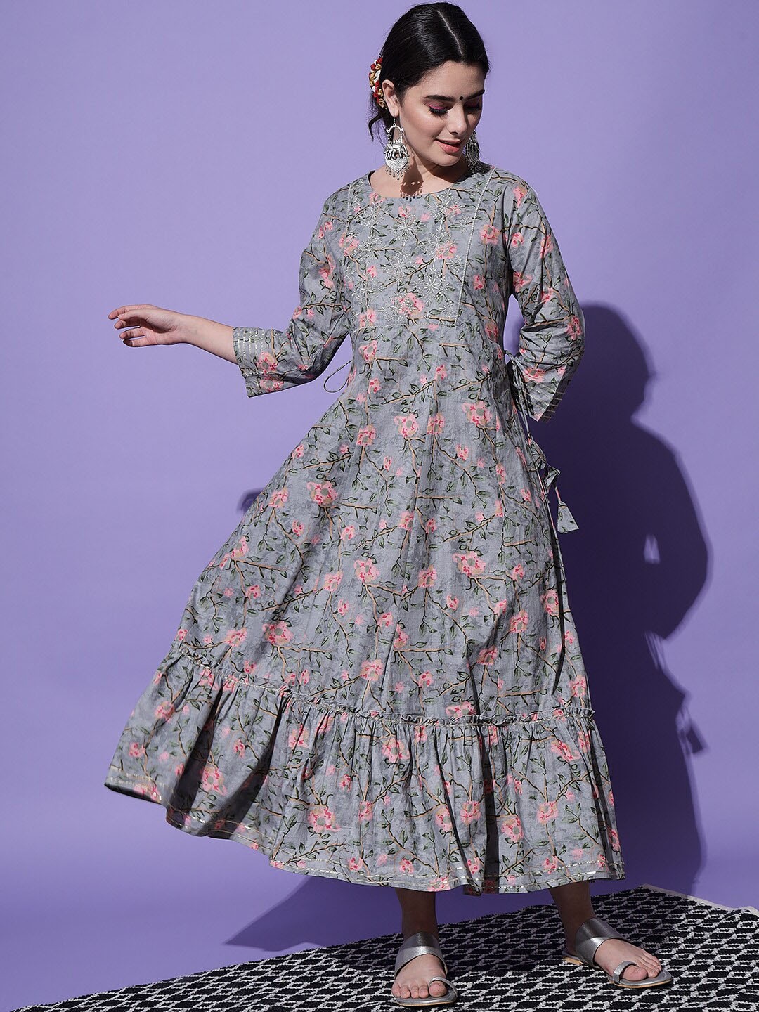 

AAYUMI Floral Printed Round Neck Fit & Flare Maxi Dress, Grey