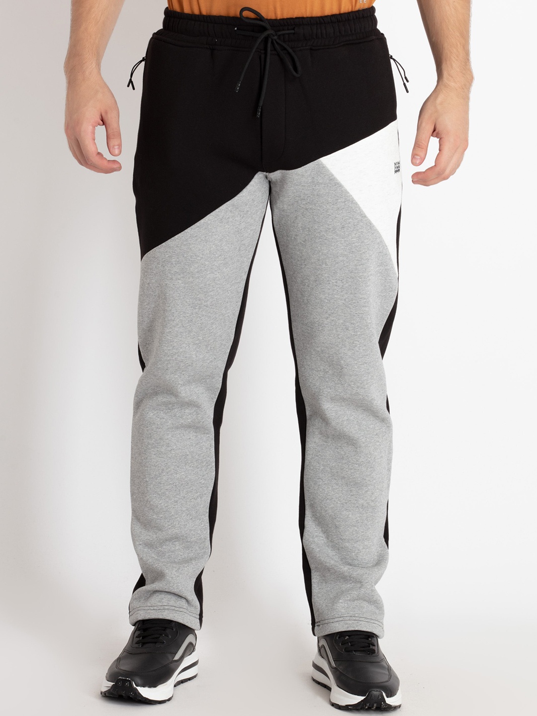 

Status Quo Men Colourblocked Mid Rise Track Pants, Black