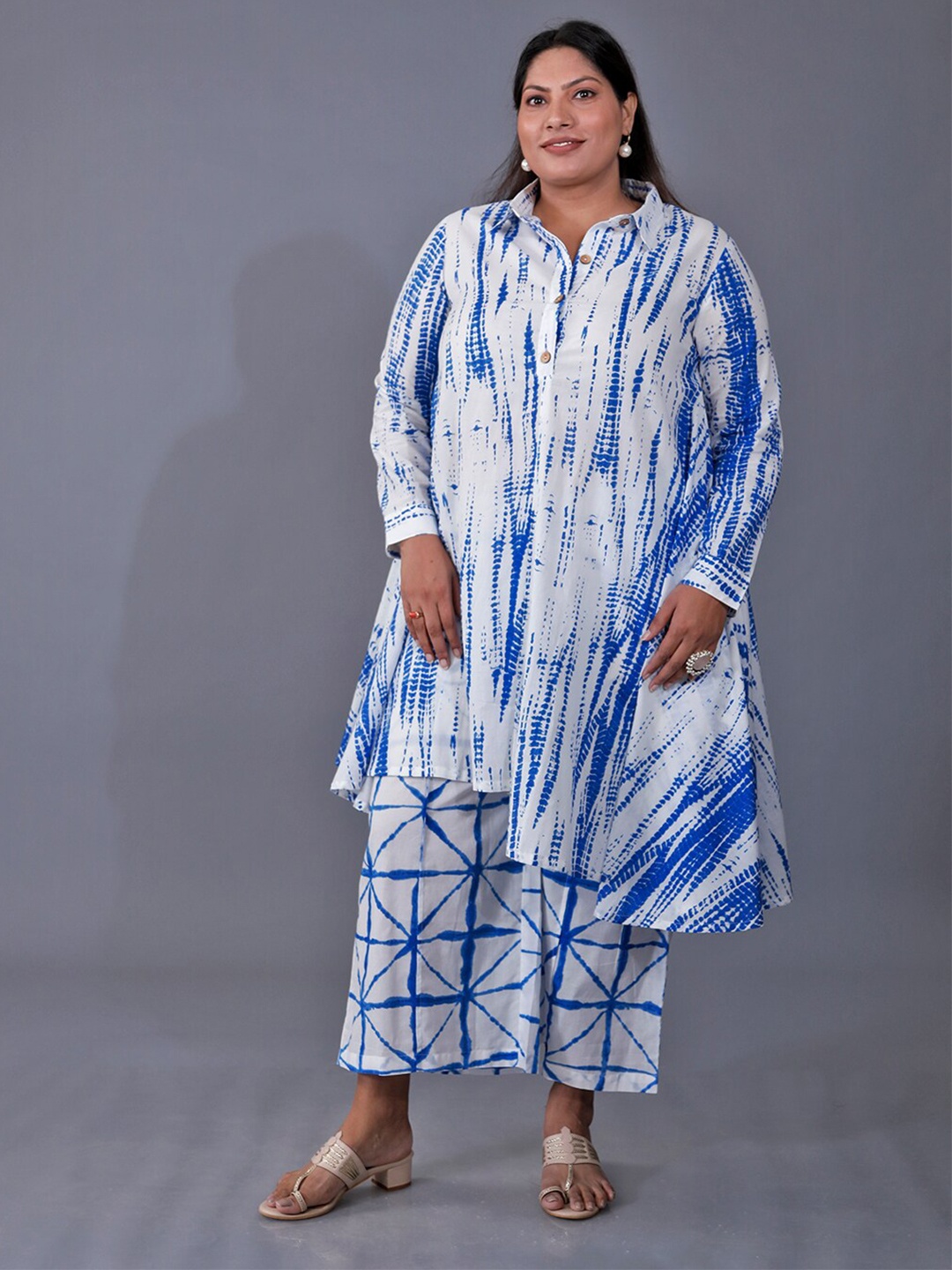 

Fabnest Curve Plus Size Tie And Dye Mandarin Collar Cotton Tunic, Blue