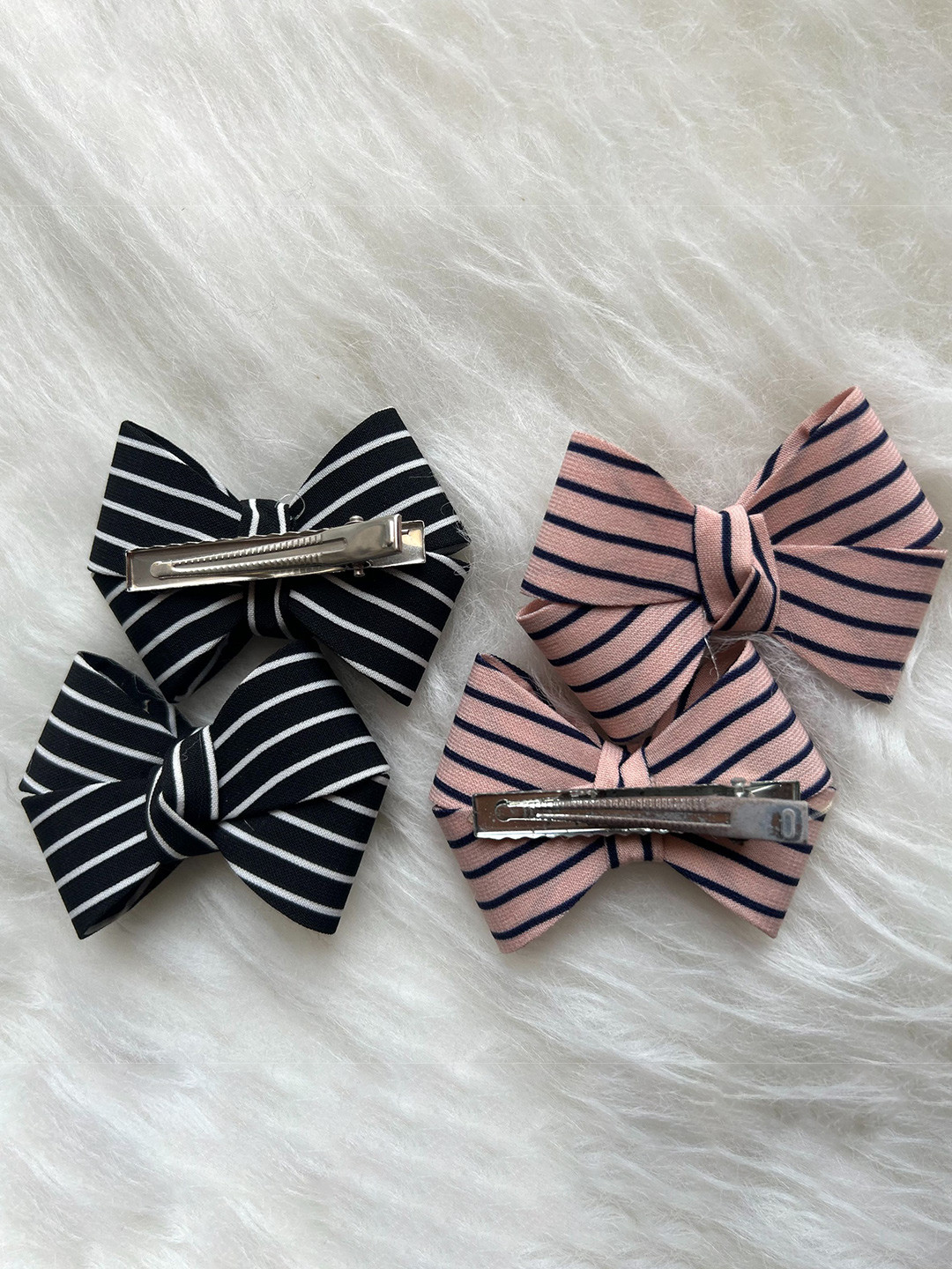 

LYTIX Girls Assorted Set of 4 Alligator Hair Clip, Black