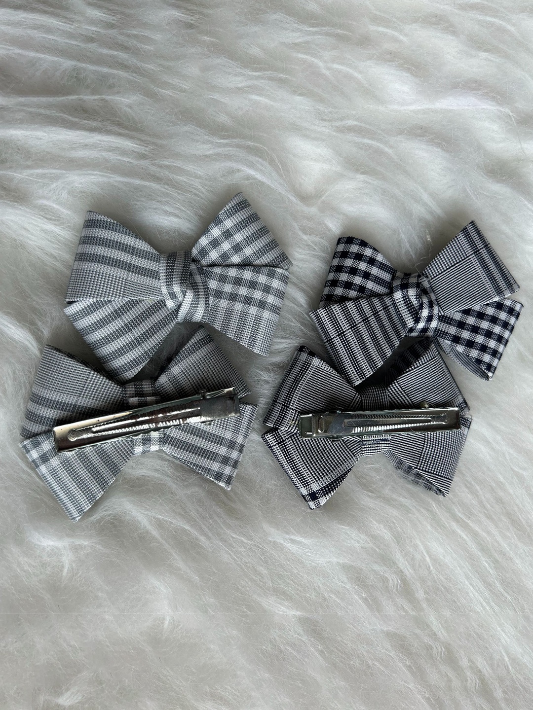 

LYTIX Girls Assorted Set of 4 Alligator Hair Clip