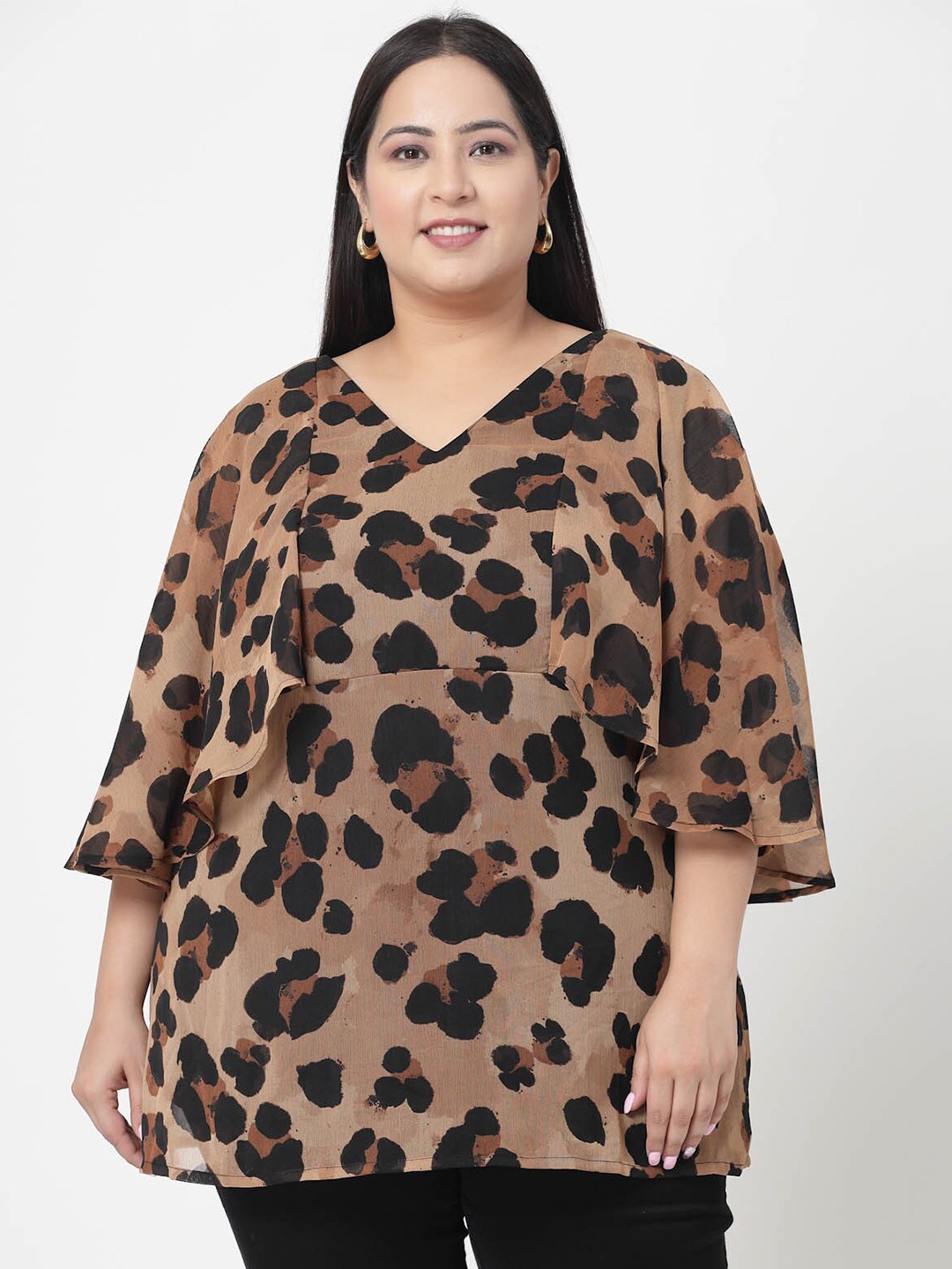 

plusS Animal Printed V-Neck Flared Sleeves Top, Brown
