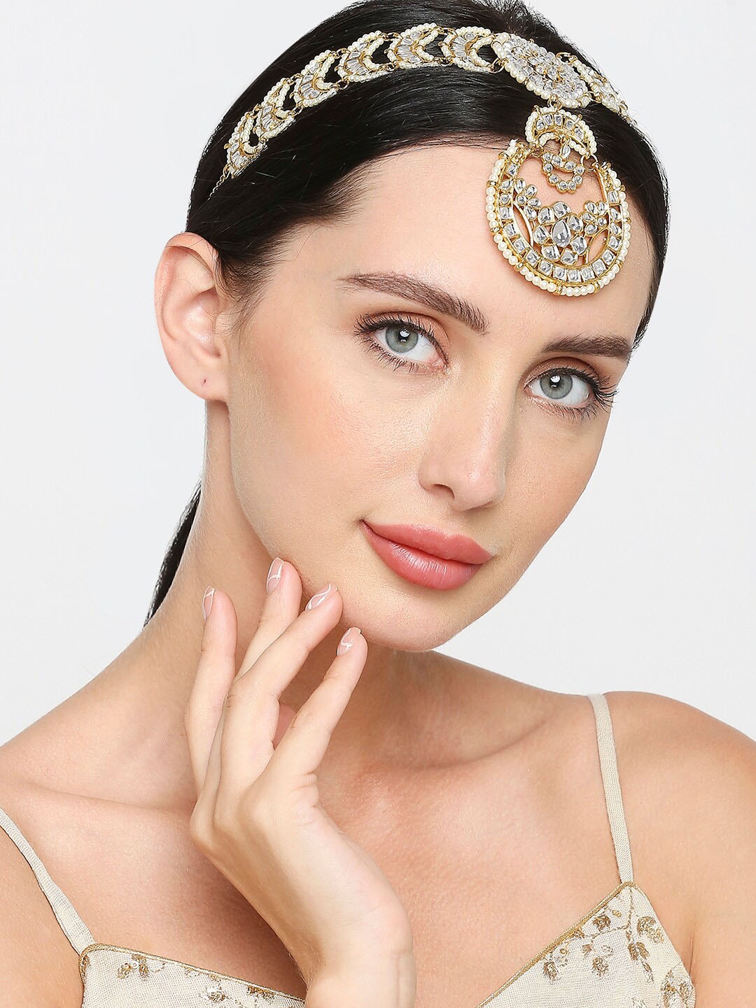 

OOMPH Kundan Studded & Pearls Beaded Sheeshphool MathaPatti, Gold