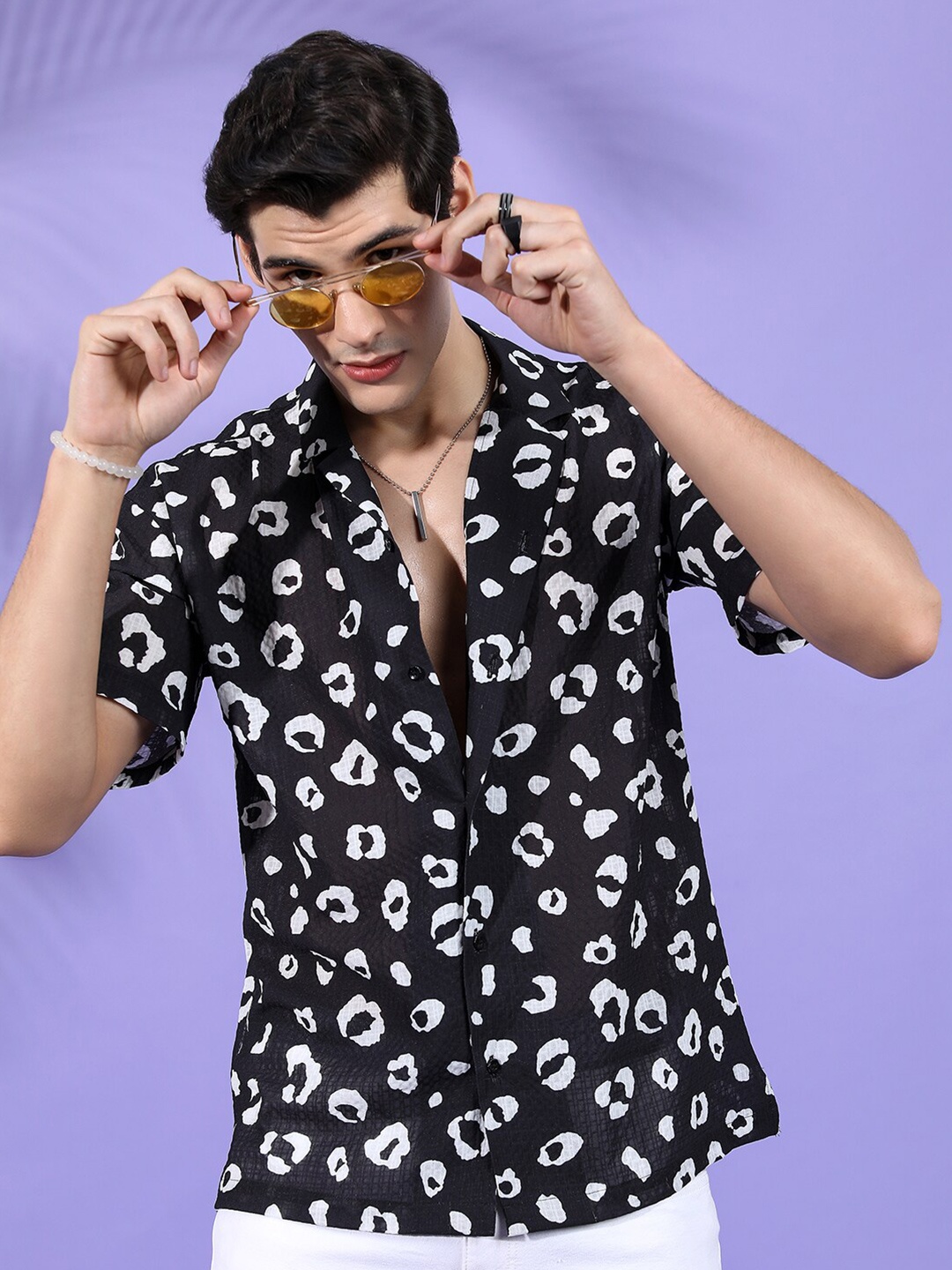 

The Indian Garage Co Men Relaxed Fit Abstract Print Textured Resortwear Shirt, Black