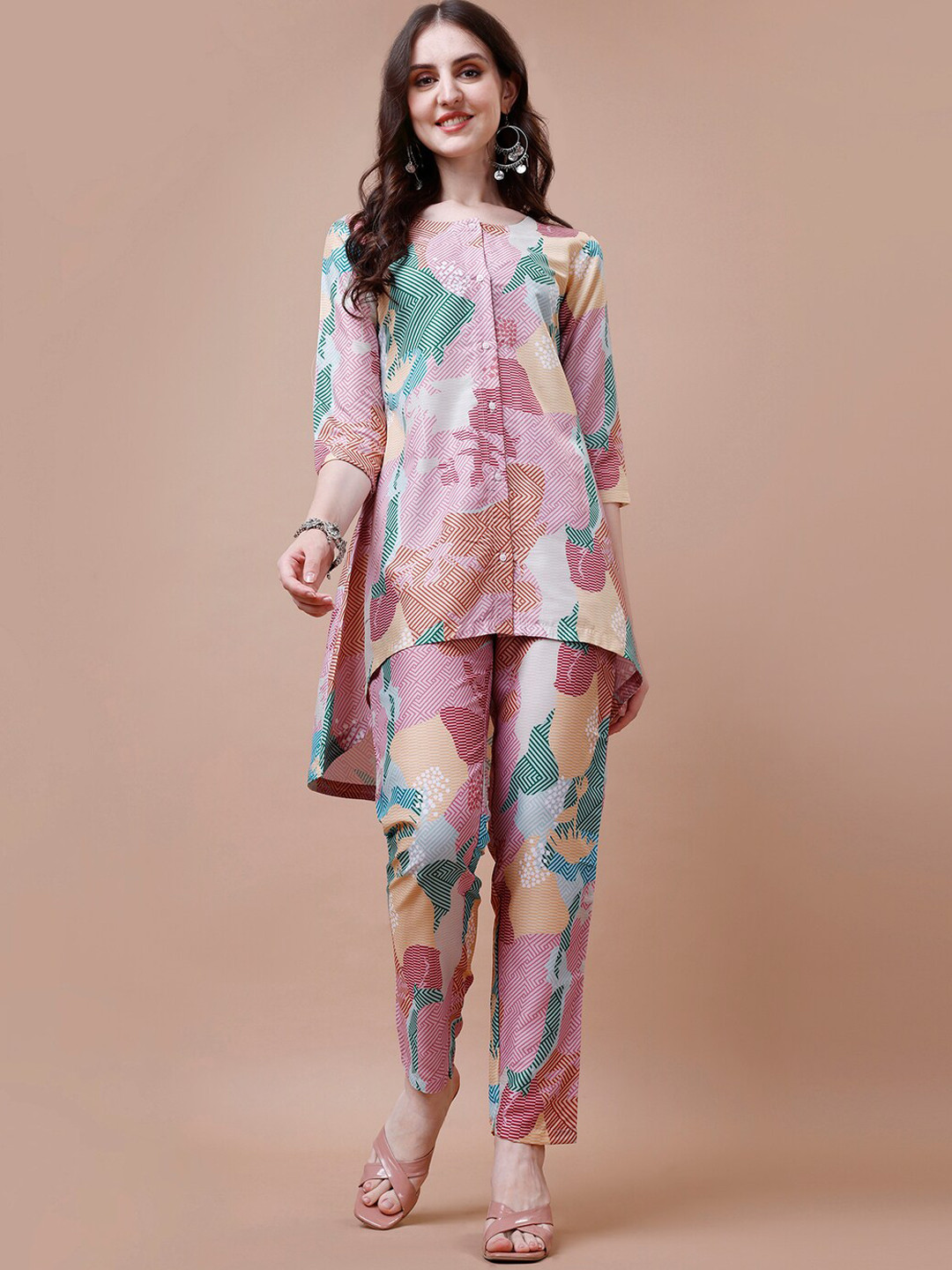 

KALINI Round Neck Abstract Printed Kurta With Trousers Kurta Set, Pink