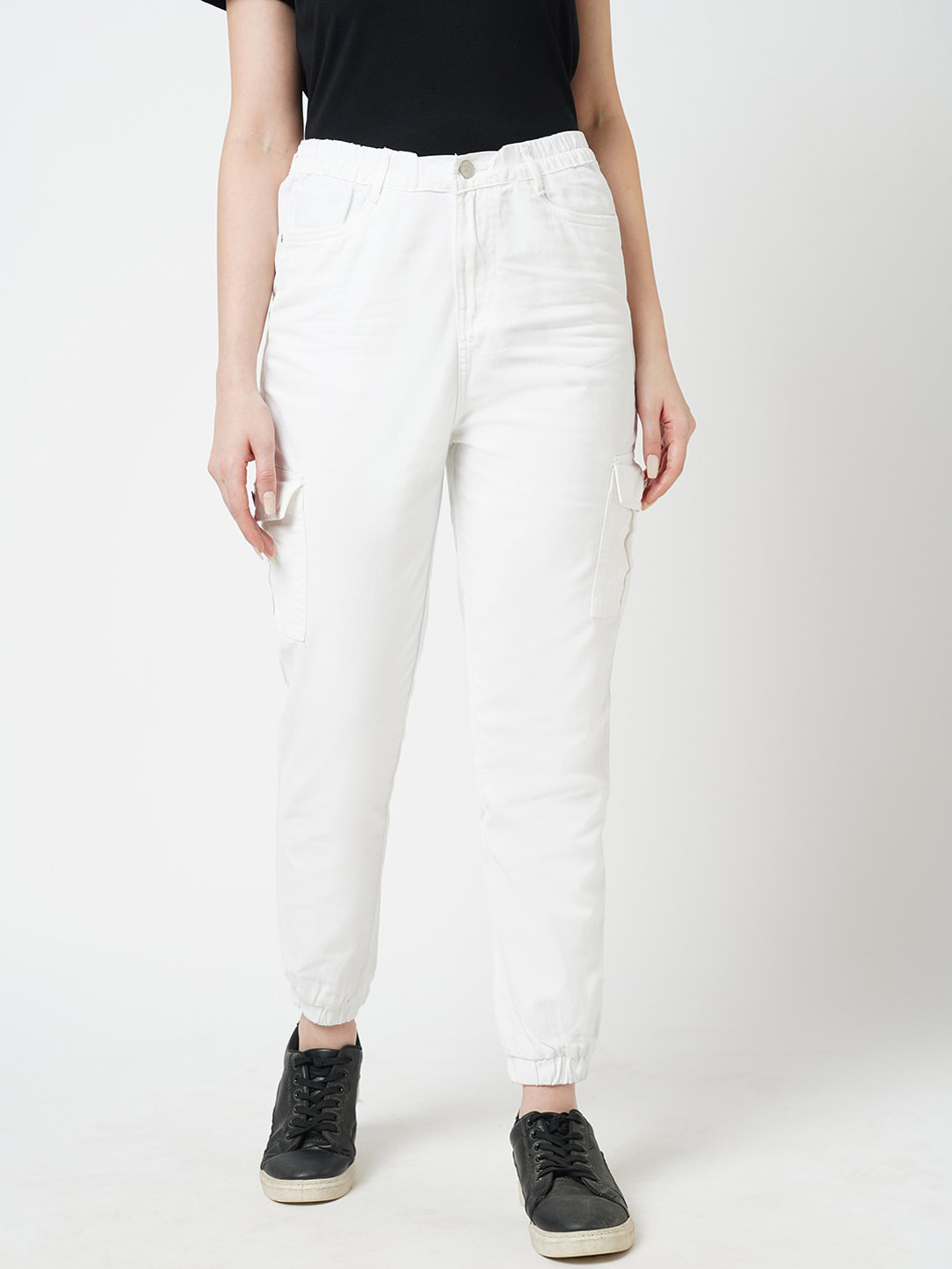 

Kraus Jeans Women Mid-Rise Cuffed Hem Joggers Fit Jeans, White
