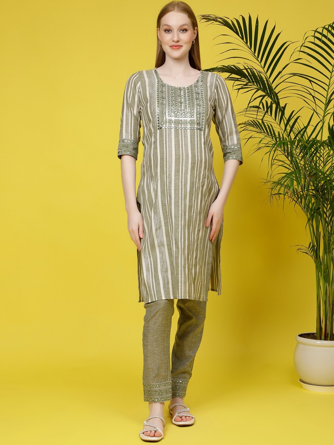 

DUMMY SHAPE Ethnic Motifs Embroidered Mirror Work Maternity Kurta With Trousers, Olive