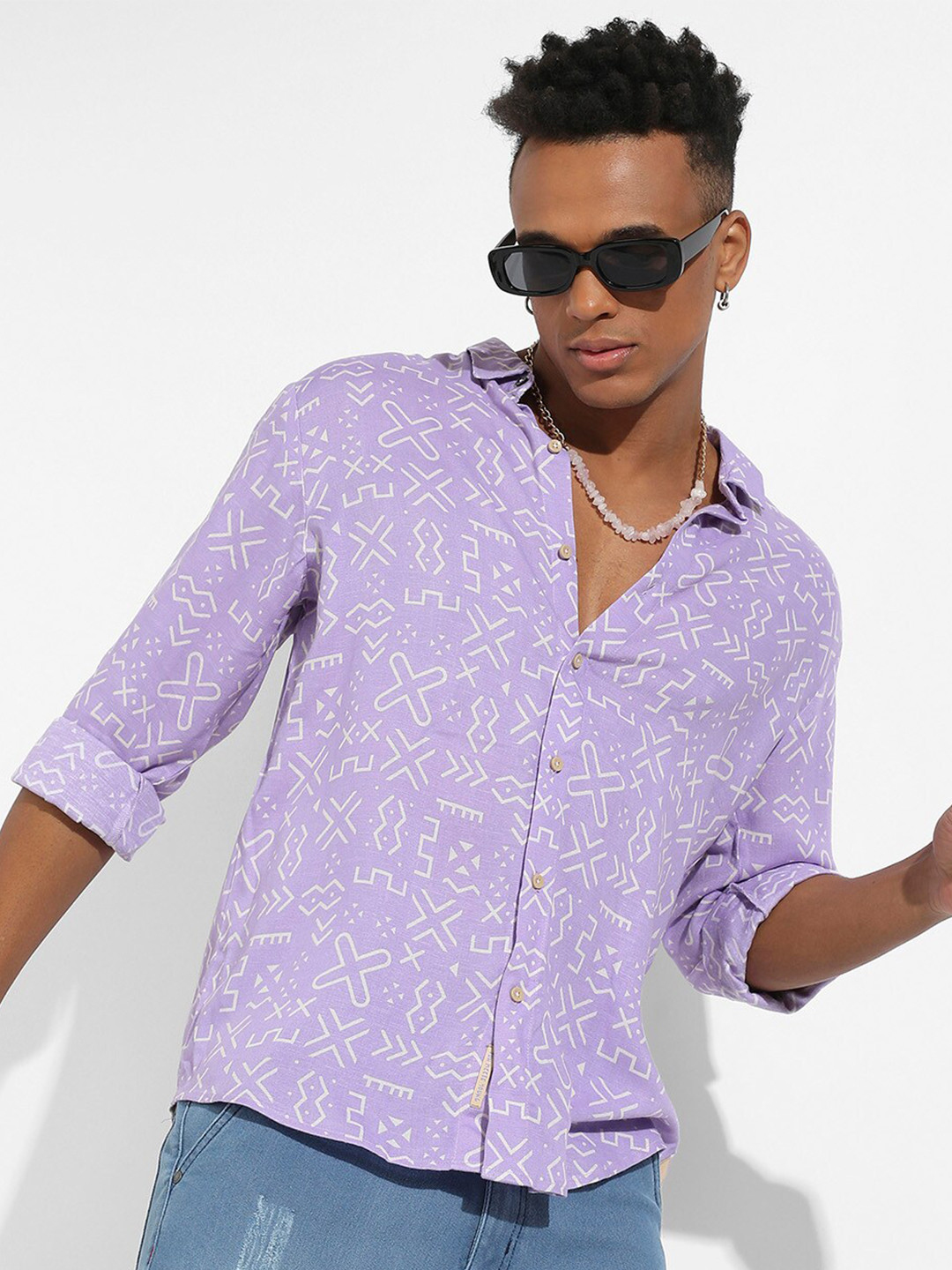 

Campus Sutra Classic Fit Geometric Printed Casual Cotton Shirt, Lavender