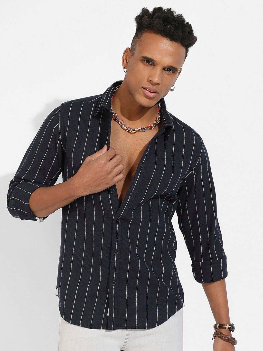 

Campus Sutra Classic Striped Spread Collar Cotton Casual Shirt, Navy blue