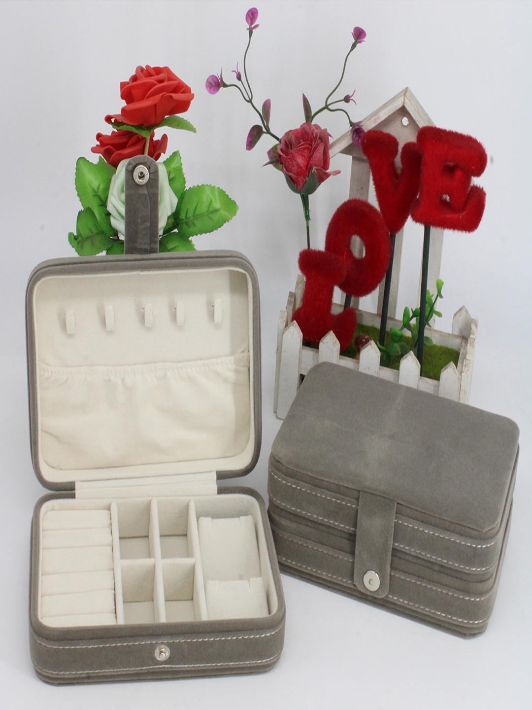 

atorakushon Grey Square Reusable Jewellery Organisers