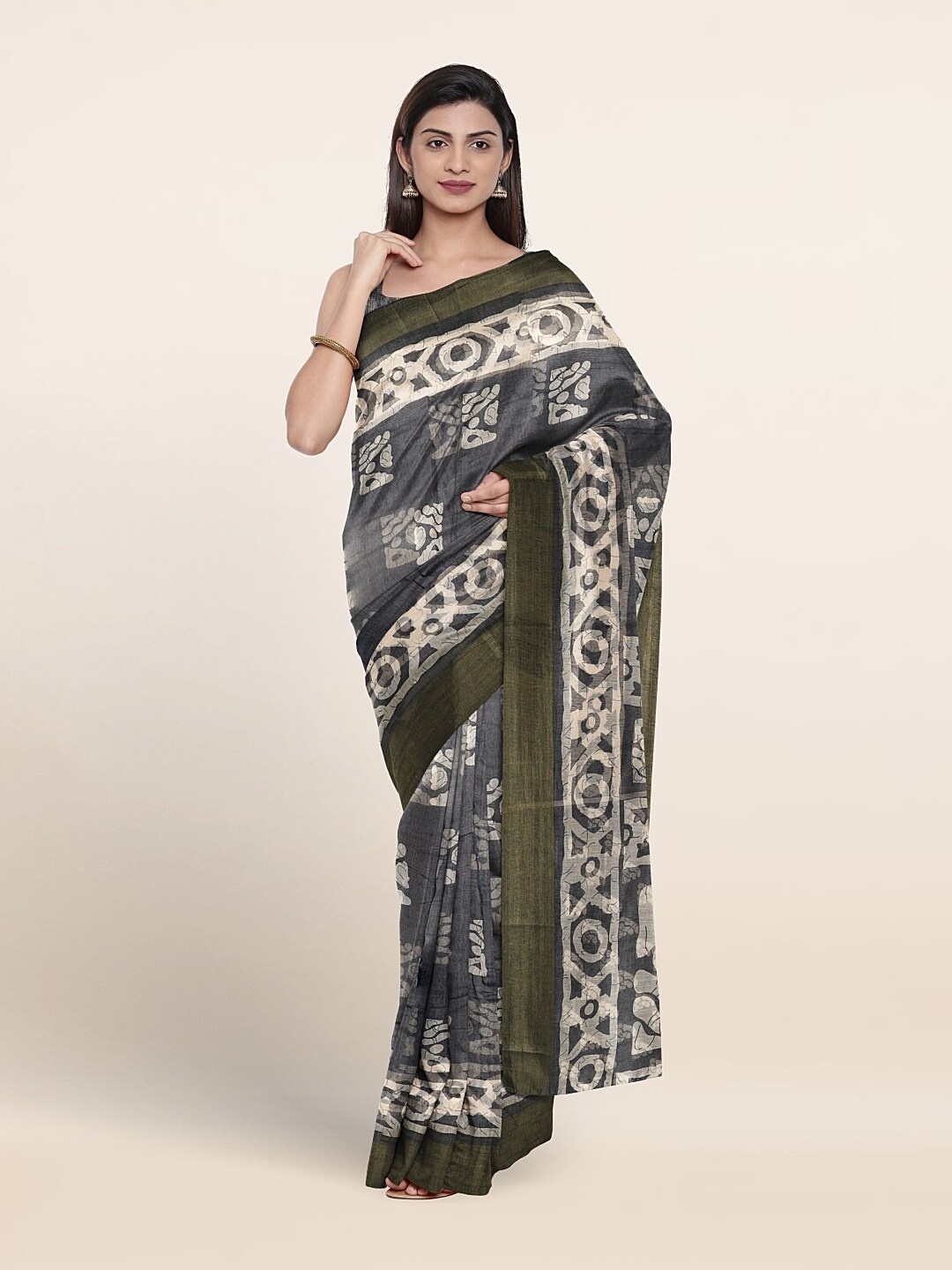 

Pothys Batik Printed Saree, Grey