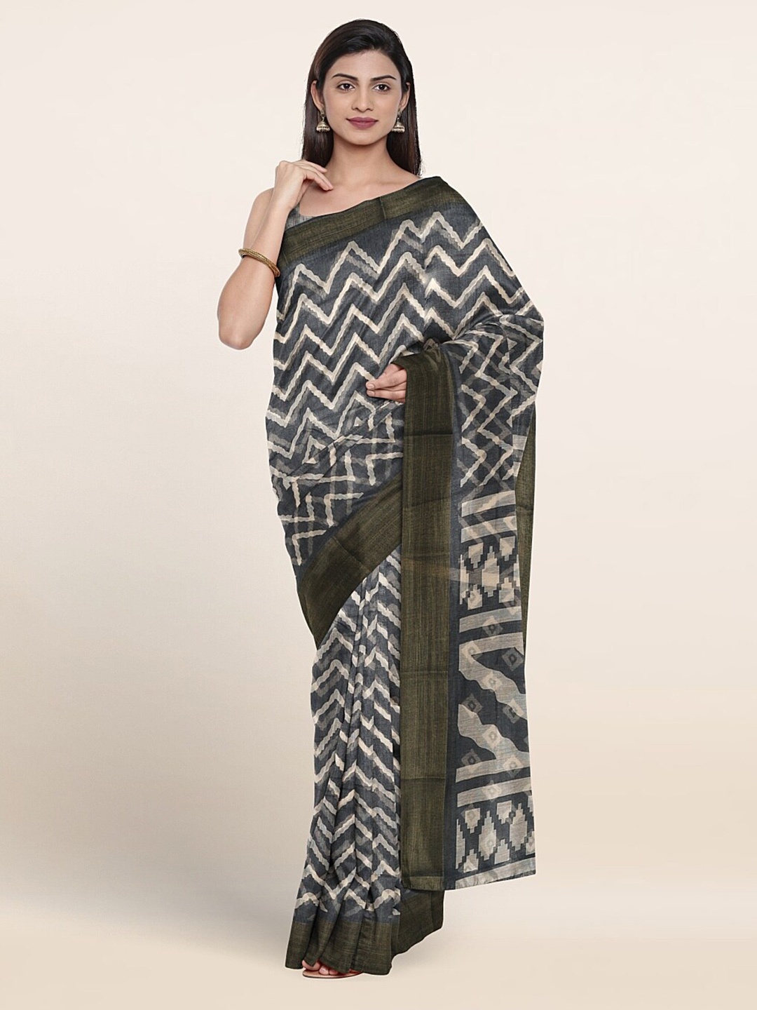 

Pothys Geometric Printed Zari Saree, Grey