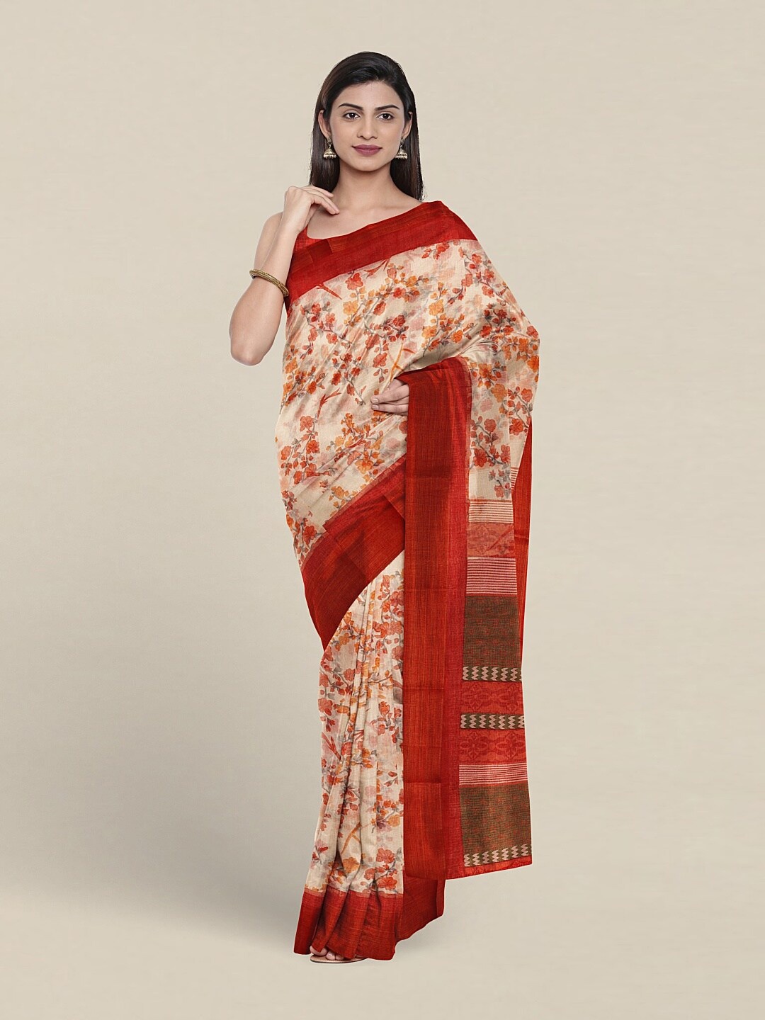 

Pothys Floral Printed Saree, Cream