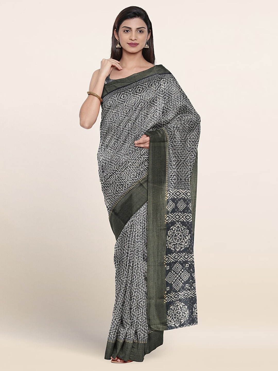 

Pothys Geometric Printed Saree, Grey