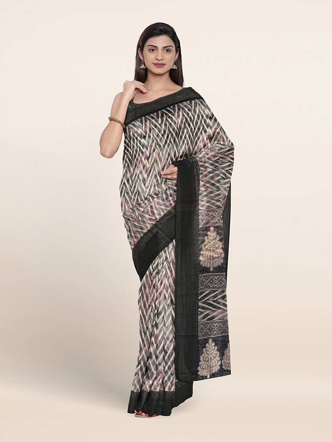 

Pothys Geometric Printed Saree, Cream