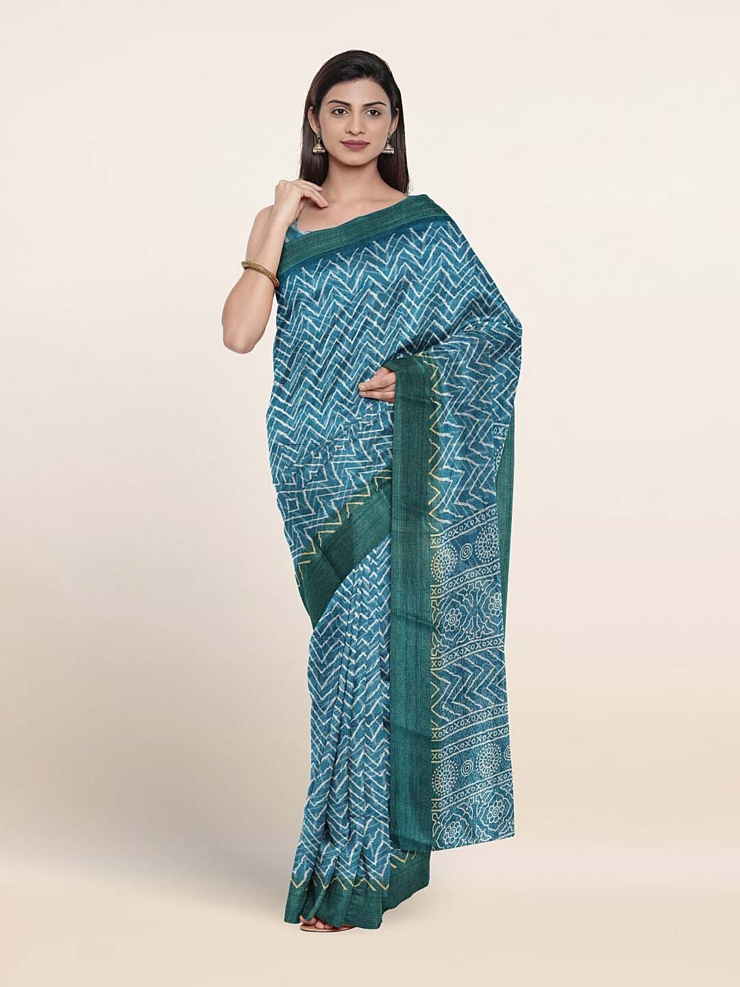 

Pothys Striped Printed Saree, Blue