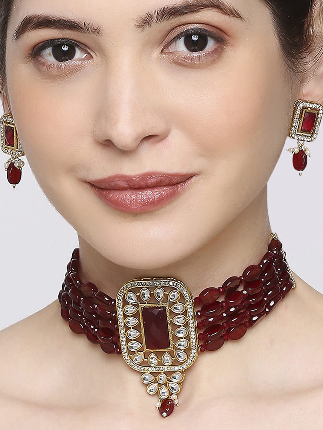 

OOMPH Stone-Studded & Pearl Beaded Choker Jewellery Set, Gold