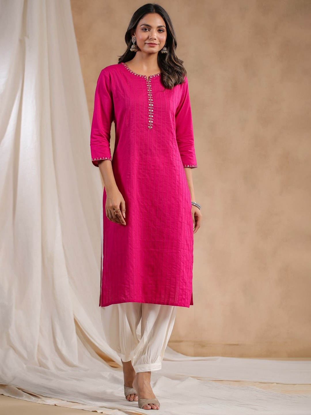 

Anubhutee Pleated Thread Work Pure Cotton Straight Kurta, Magenta