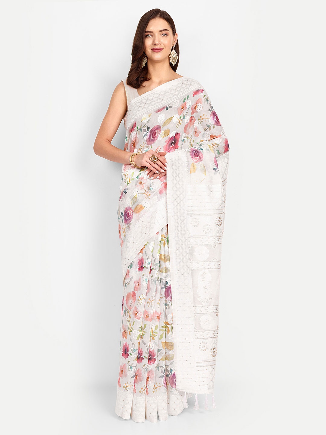 

DrapeMall Floral Printed Zari Saree, White