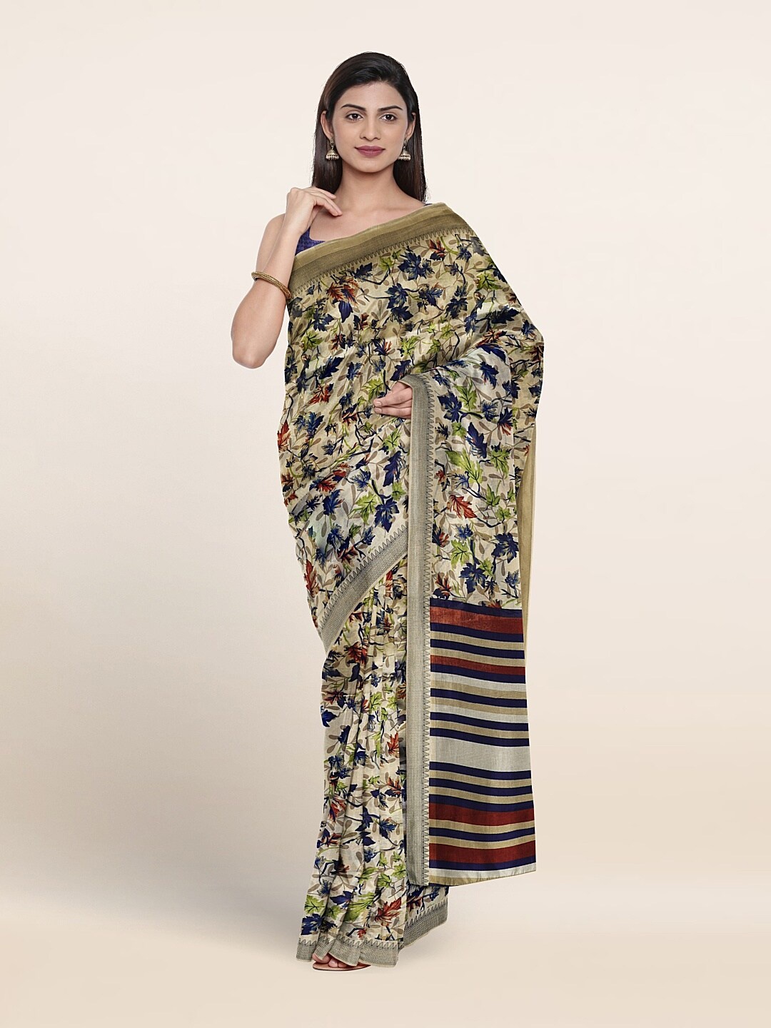 

Pothys Floral Printed Saree, Cream